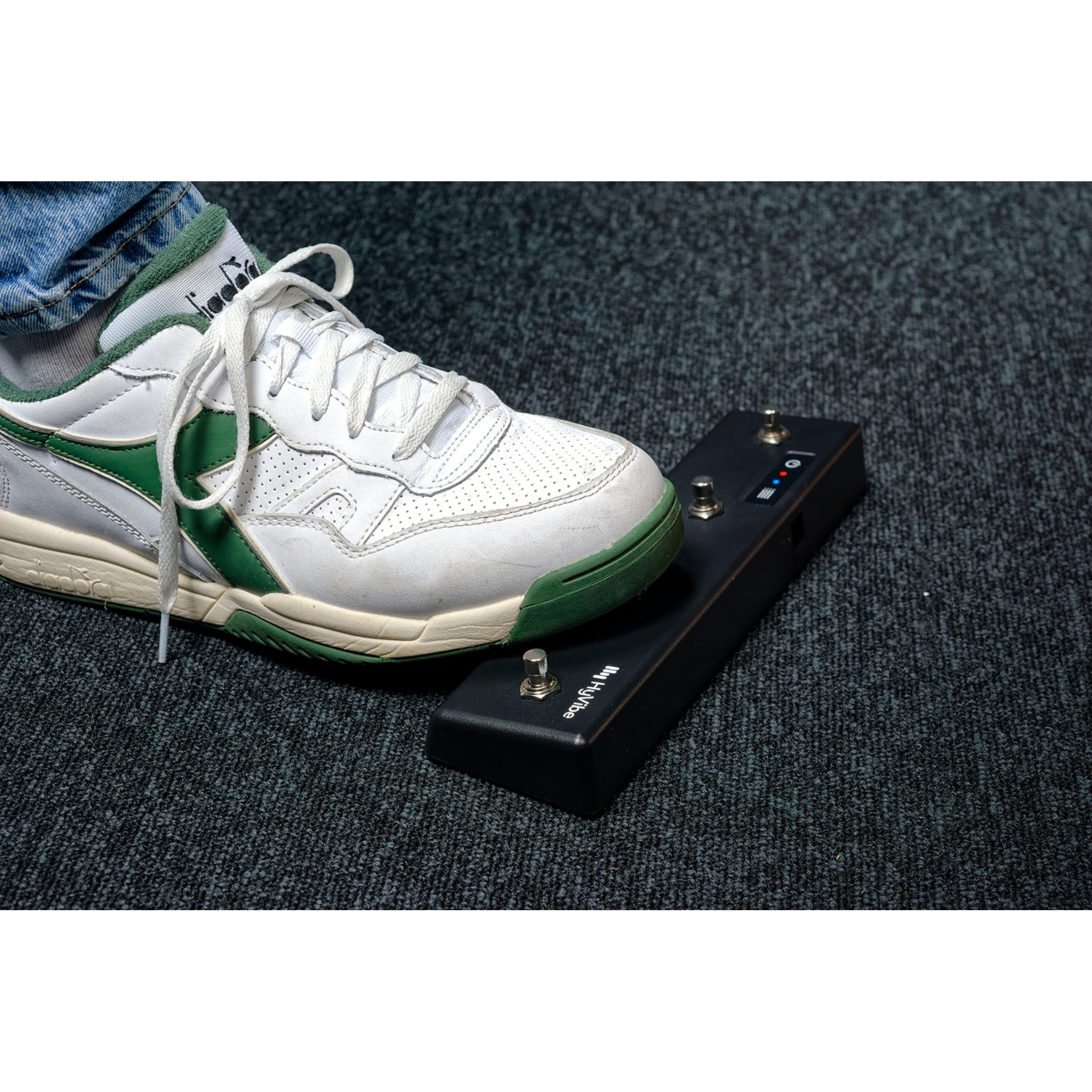 Lag Smart Guitar Footswitch HyVibe FS4