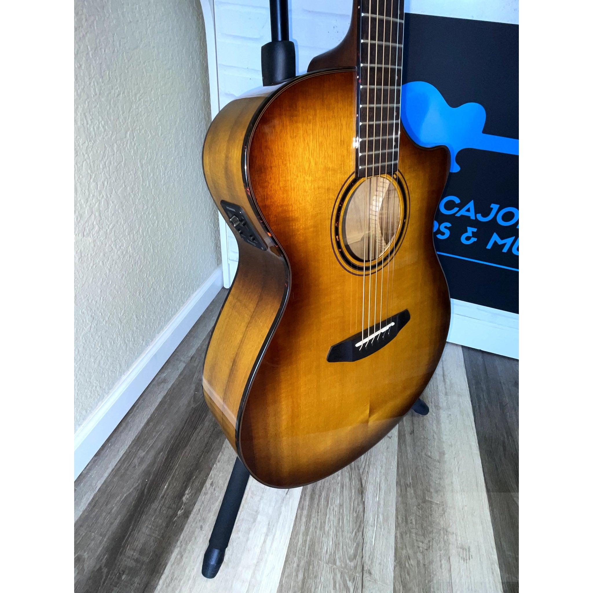 Breedlove Pursuit Exotic S Dreadnought Concerto Tiger's Eye CE Myrtlewood-Myrtlewood