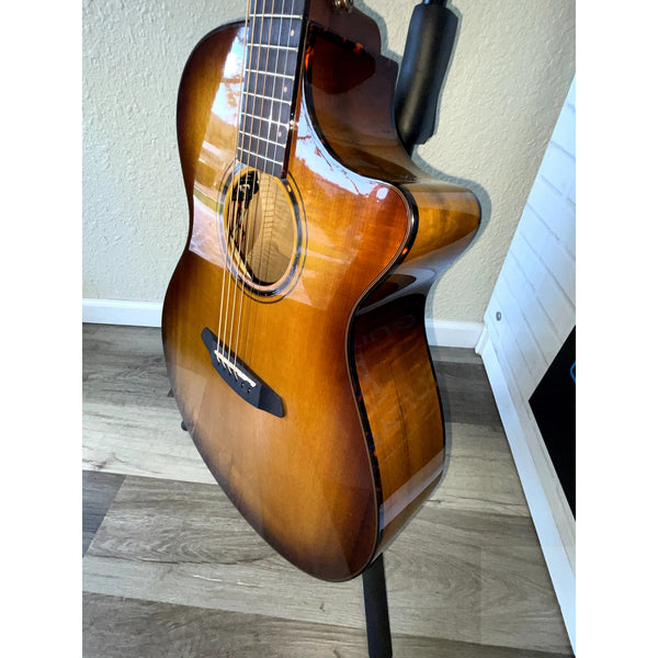 Breedlove Pursuit Exotic S Dreadnought Concerto Tiger's Eye CE Myrtlewood-Myrtlewood