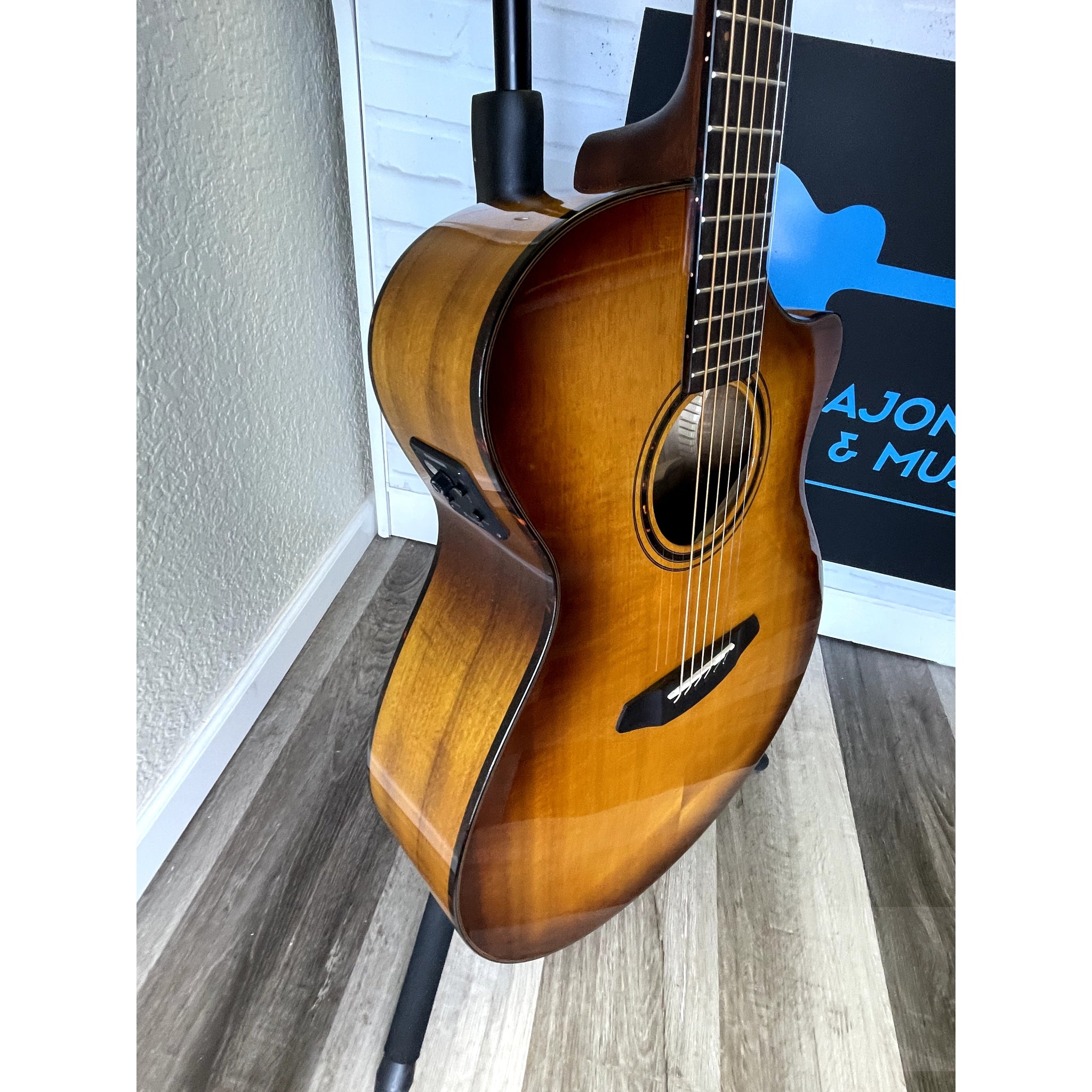 Breedlove Pursuit Exotic S Dreadnought Concerto Tiger's Eye CE Myrtlewood-Myrtlewood