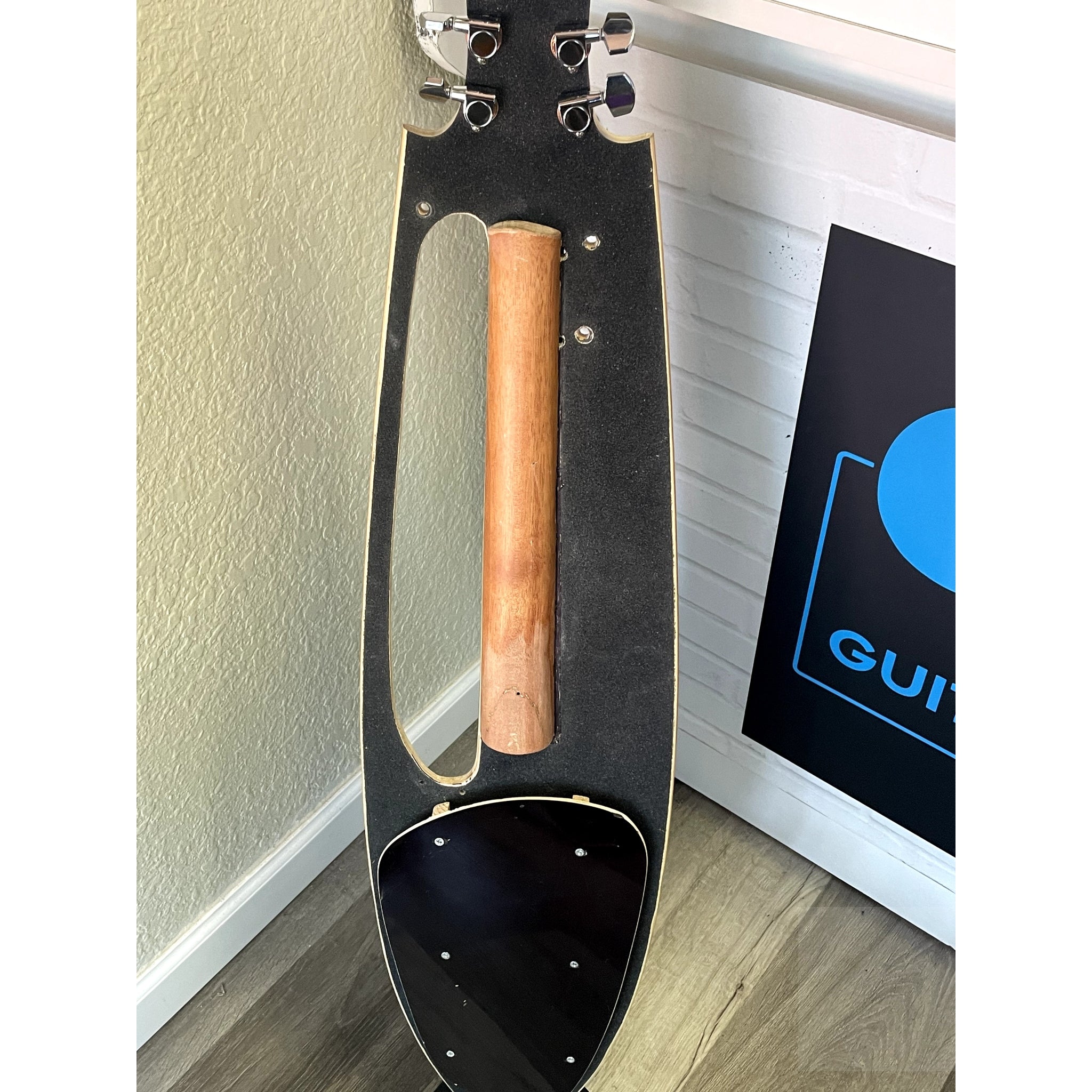 SKATAR Guitar & Skateboard - Local El Cajon Inventor's Unique Creation