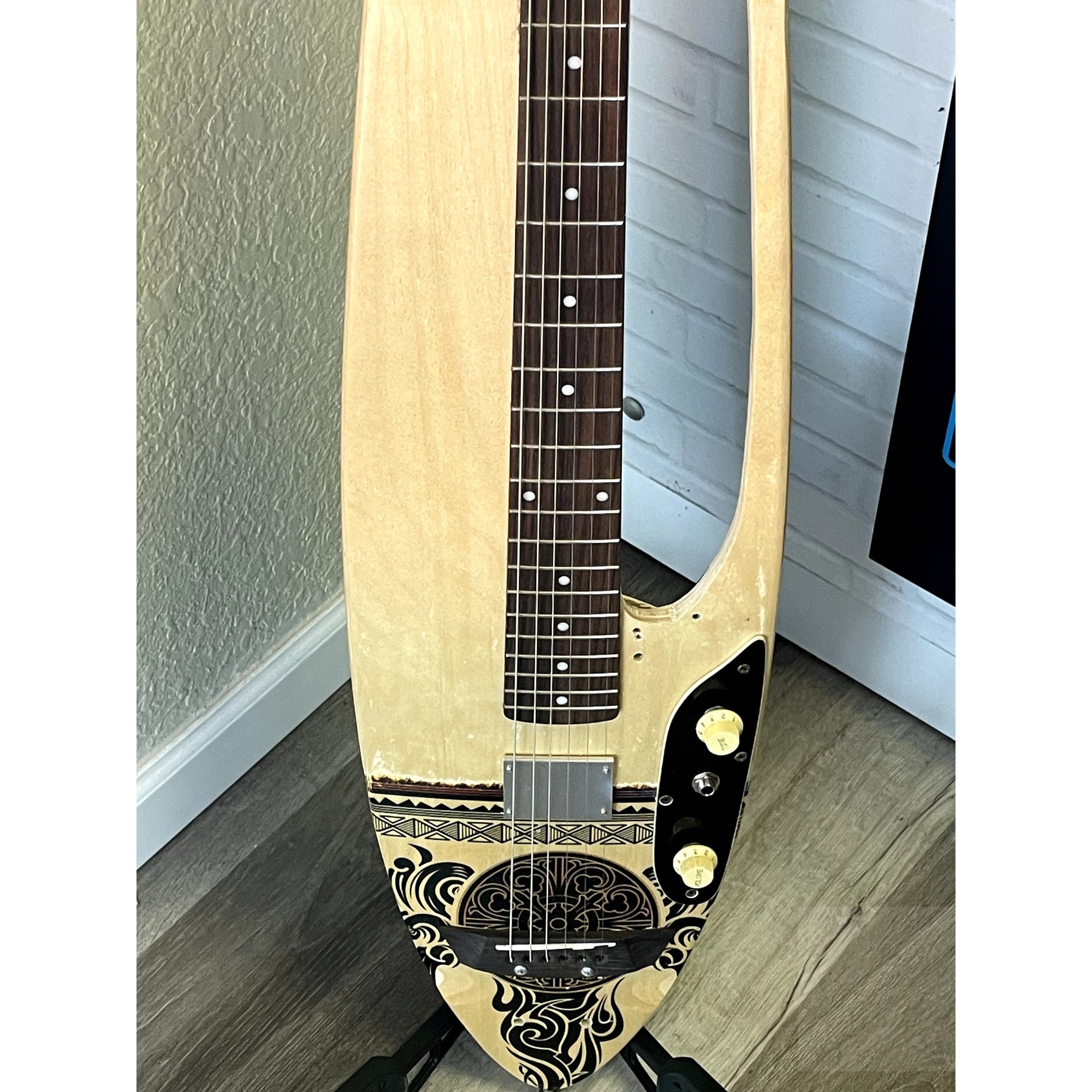 SKATAR Guitar & Skateboard - Local El Cajon Inventor's Unique Creation