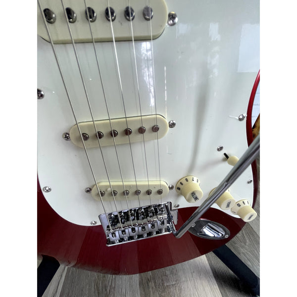 Tagima TG-530 — S-Style, Basswood/Maple, 3× Single-Coil, Tremolo