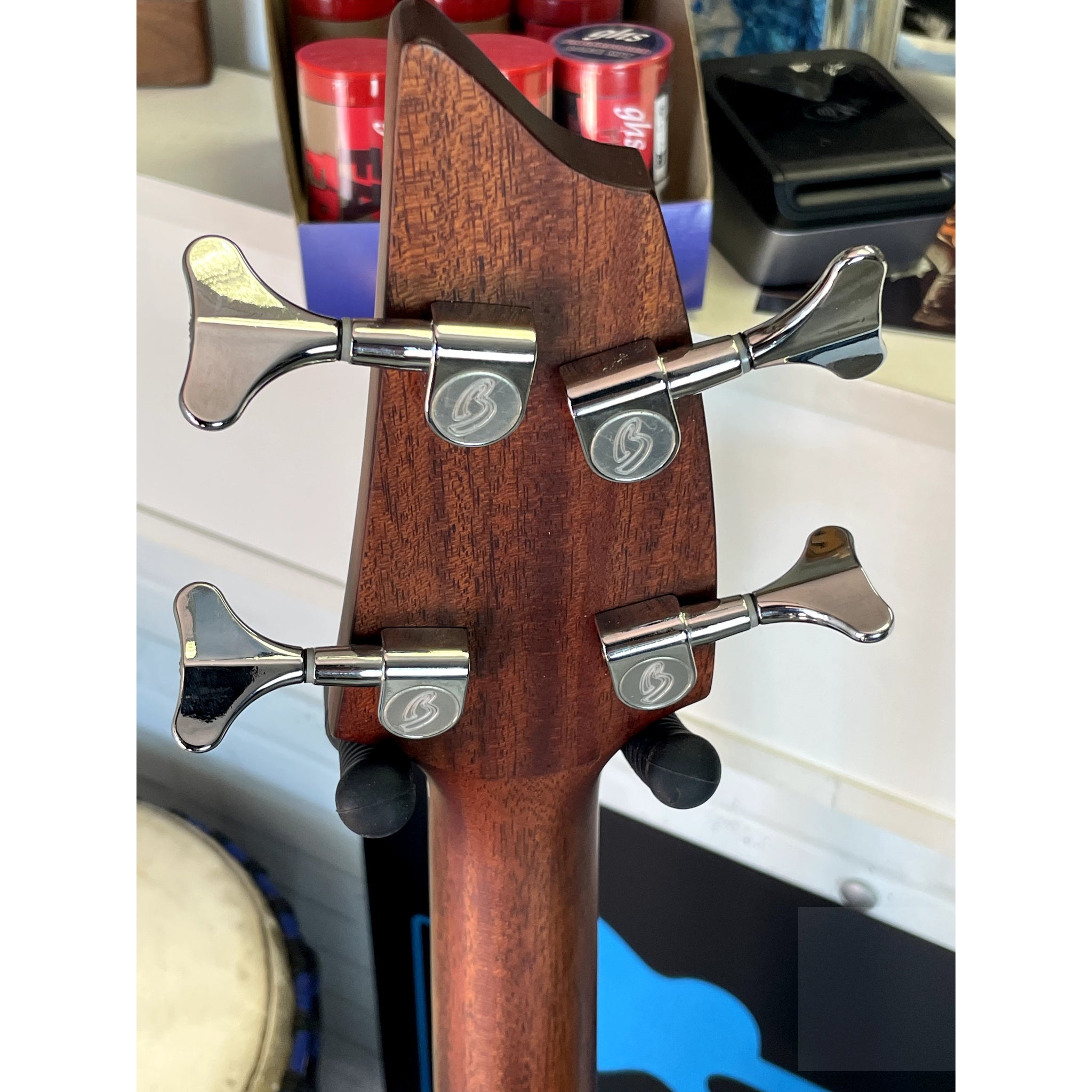 Breedlove Discovery S Concert Edgeburst Bass CE Sitka - African mahogany - El Cajon Guitars and Music