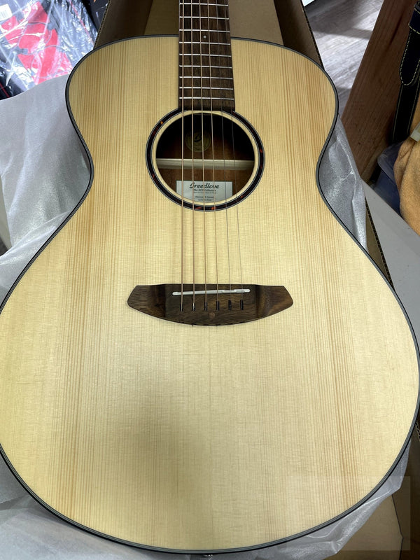 Breedlove Discovery S Concert European - African Mahogany - El Cajon Guitars and Music