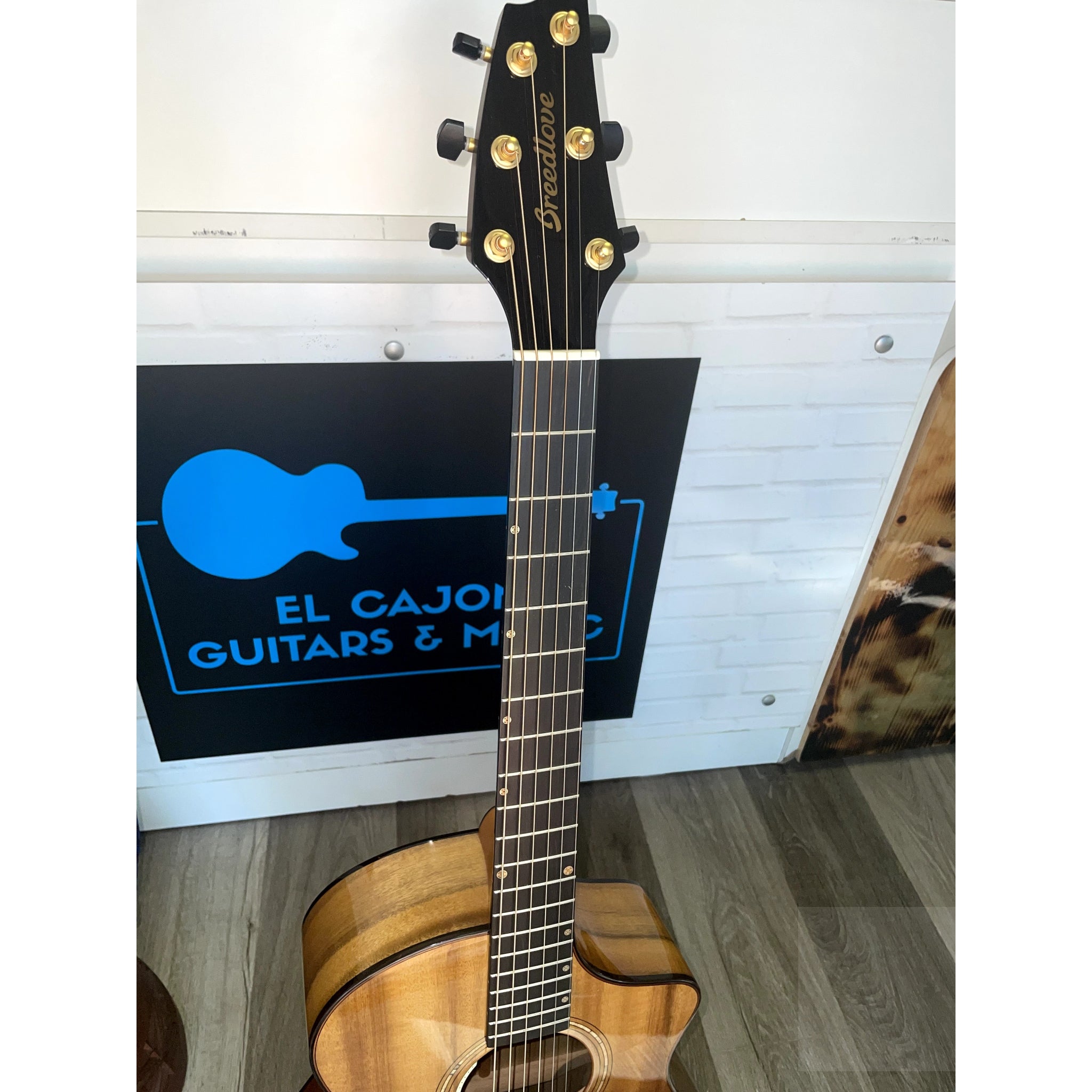 Breedlove USA Made Oregon Concert Sahara CE Myrtlewood - Myrtlewood LTD - El Cajon Guitars and Music