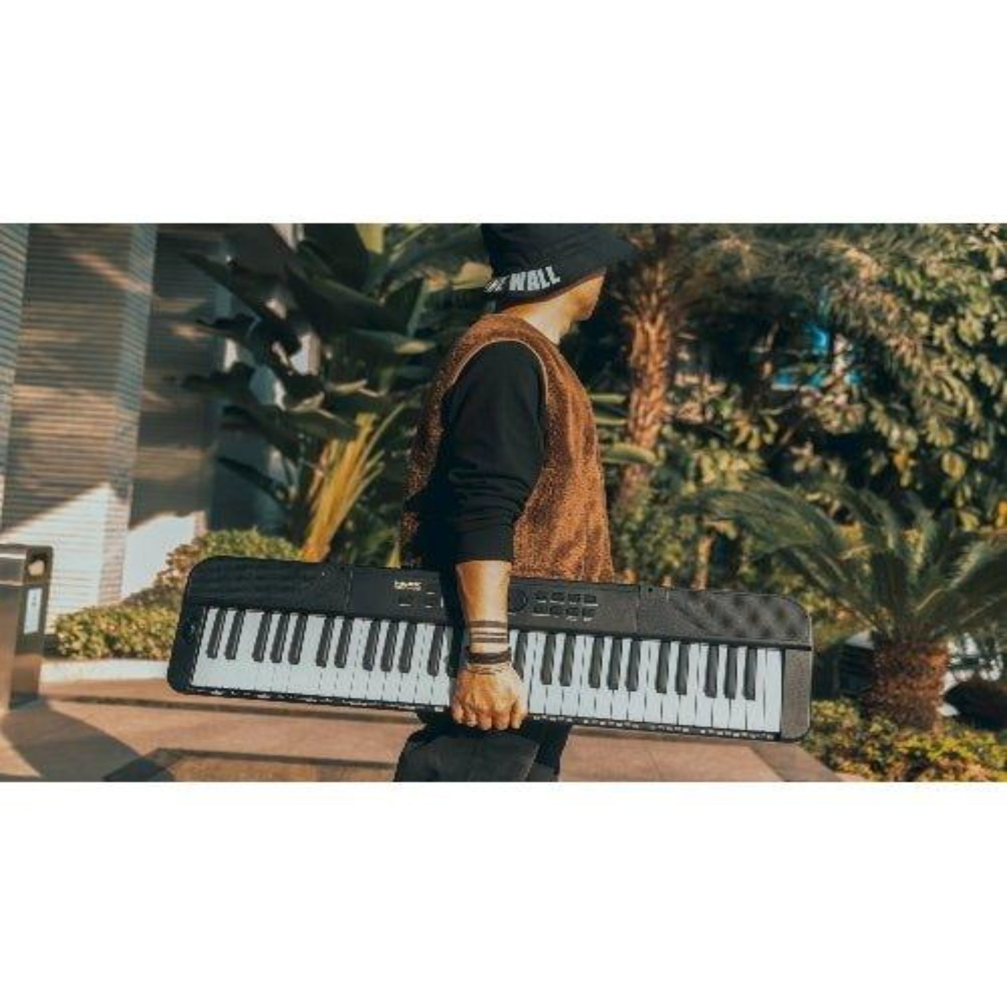 NUX NEK - 100 Digital Keyboard, 61 Keys with Touch Response,Rechargeable Battery - El Cajon Guitars and Music