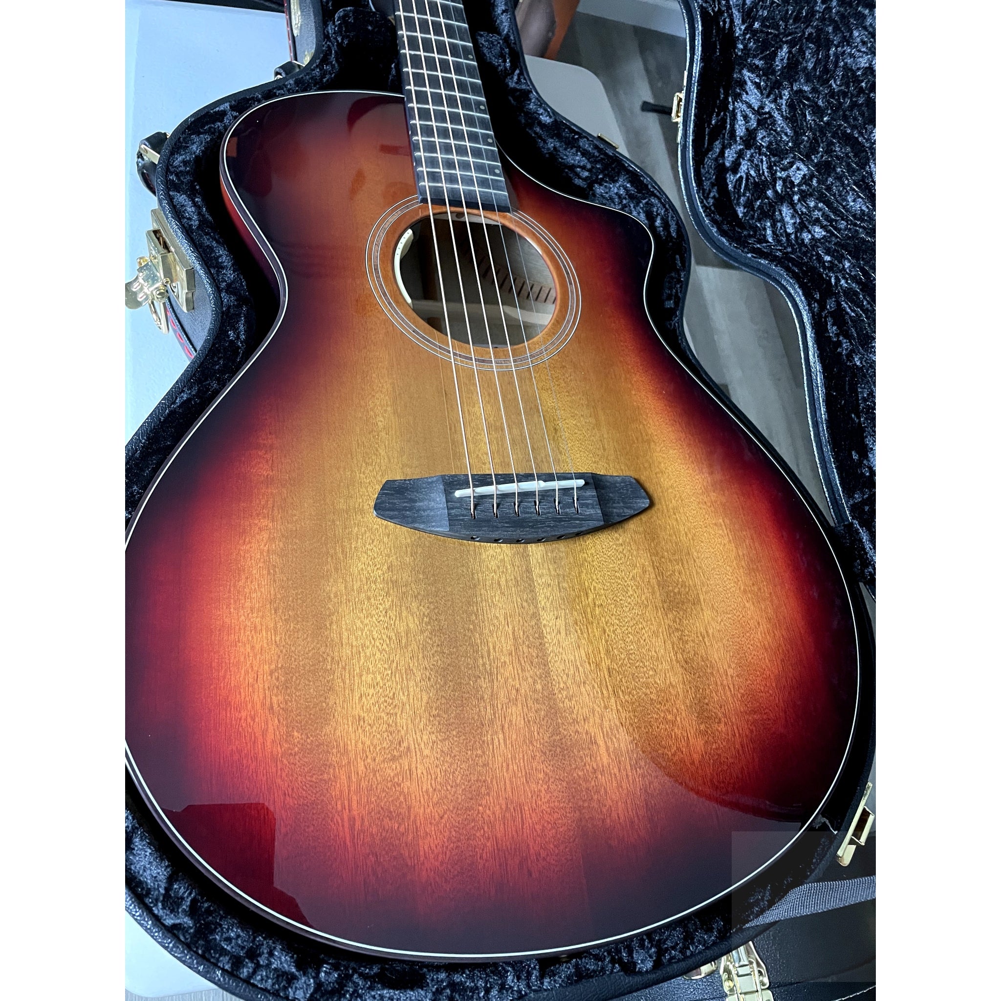 Oregon Concert Old Fashioned CE Myrtlewood - Myrtlewood - El Cajon Guitars and Music
