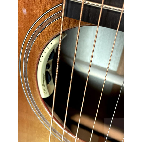 Oregon Concert Old Fashioned CE Myrtlewood - Myrtlewood - El Cajon Guitars and Music
