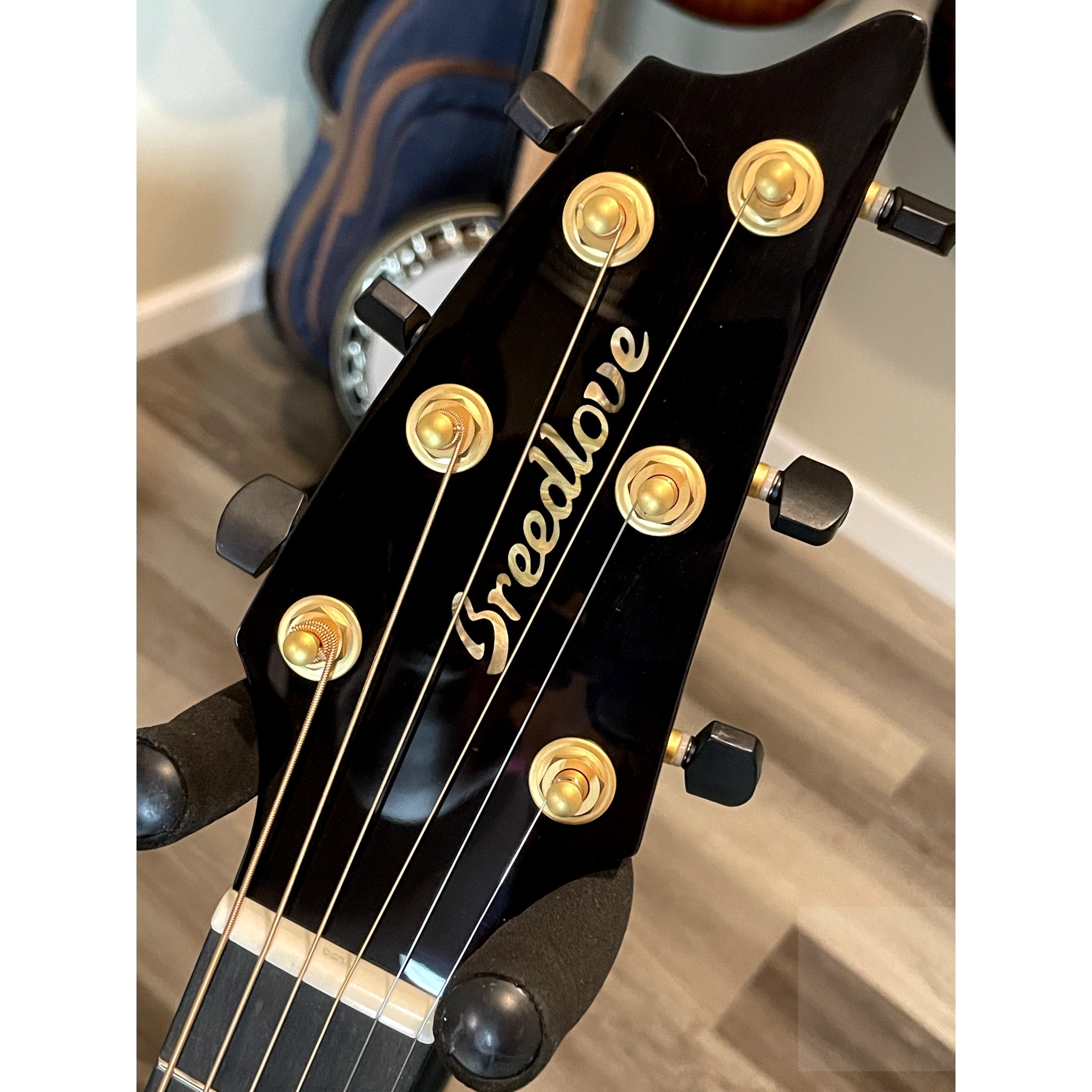 Oregon Concert Old Fashioned CE Myrtlewood - Myrtlewood - El Cajon Guitars and Music