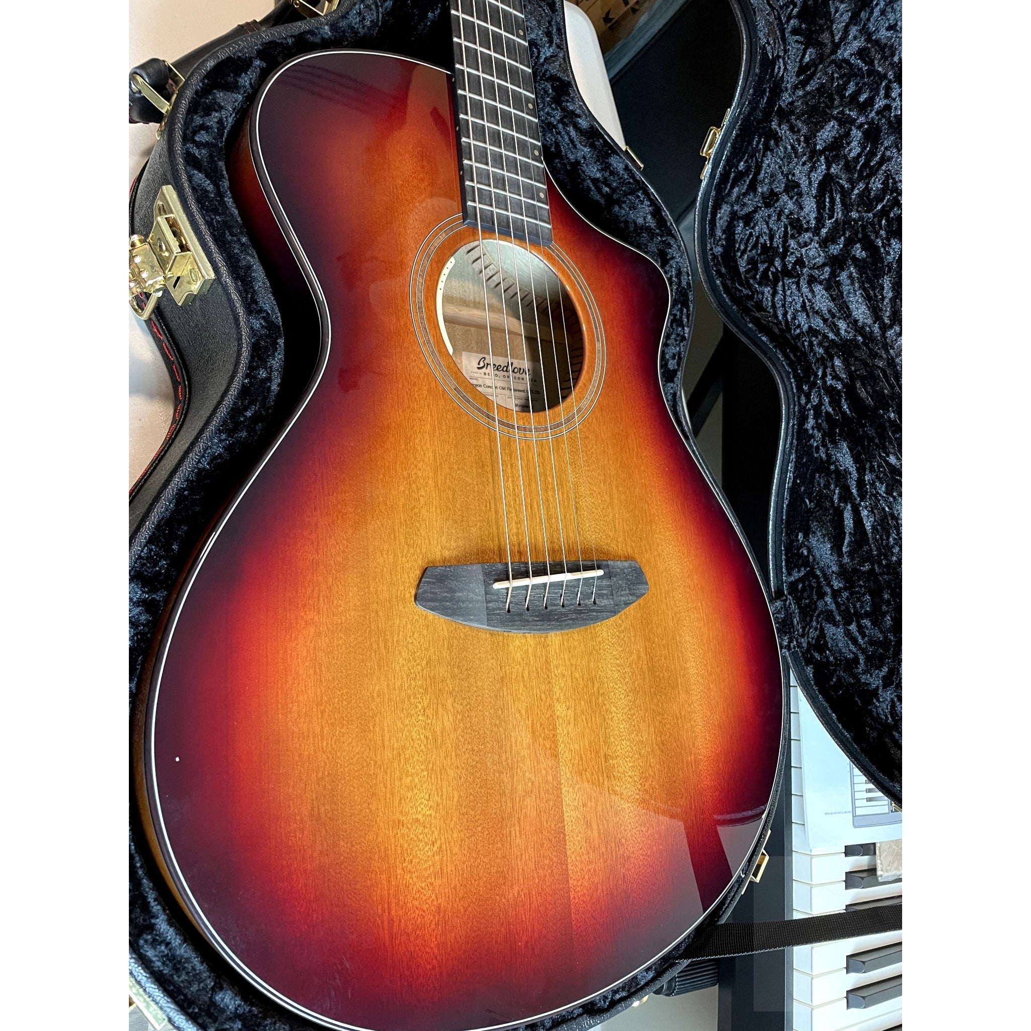 Oregon Concert Old Fashioned CE Myrtlewood - Myrtlewood - El Cajon Guitars and Music