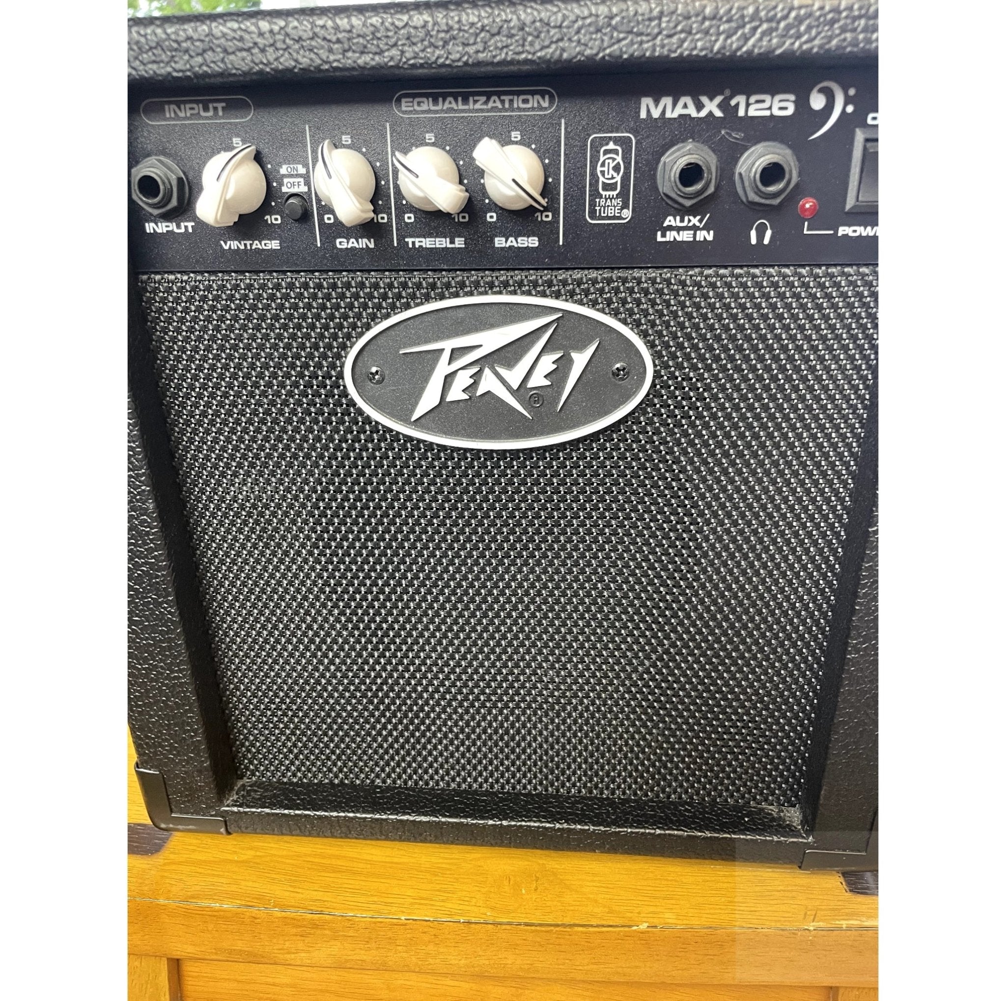 Peavey Max 126 Bass Combo Amp, Open Box - El Cajon Guitars and Music