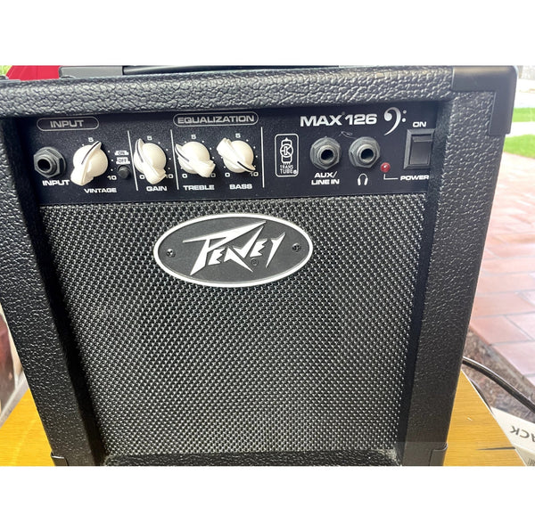Peavey Max 126 Bass Combo Amp, Open Box - El Cajon Guitars and Music
