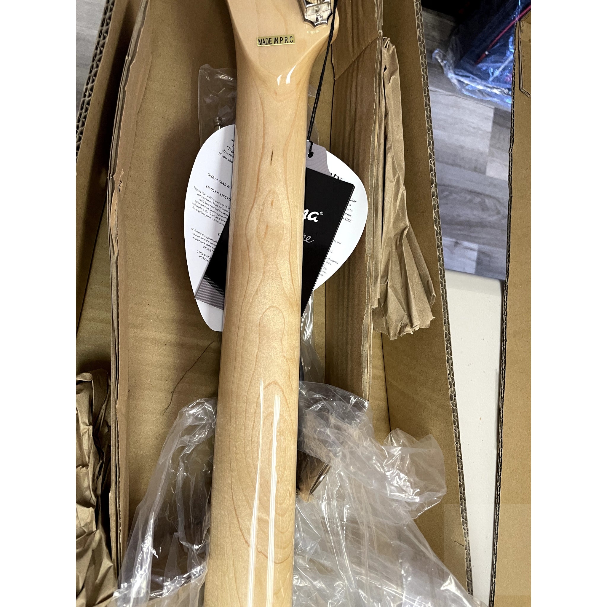 Tagima Grace 700 Honey Burst with Rosewood Fretboard - El Cajon Guitars and Music