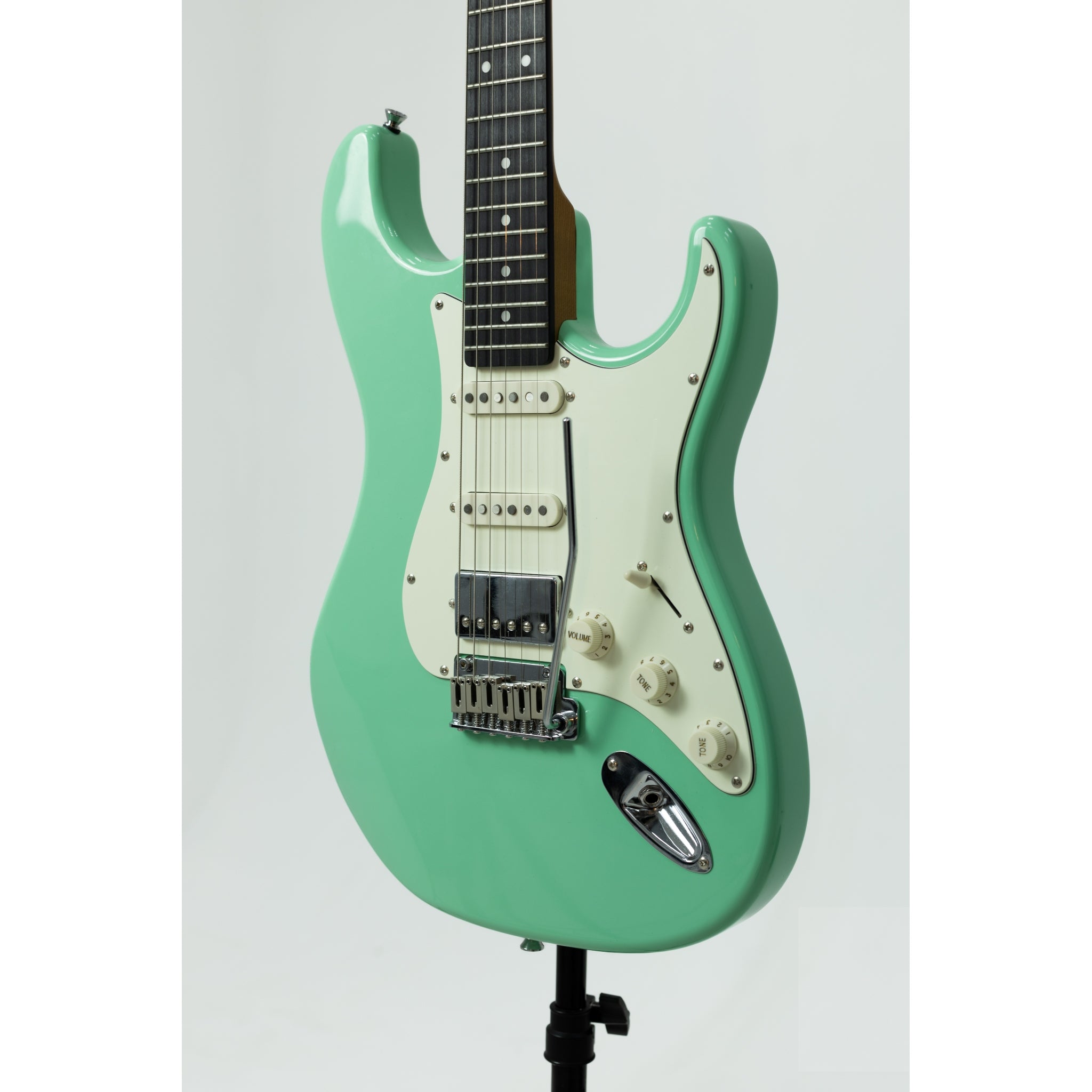 Tagima T 640 Classic Electric Guitar with Single Coil neck and middle, Humbucker Bridge - El Cajon Guitars and Music