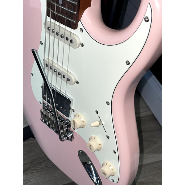 Tagima T 640 Super Classic Electric Guitar with Single Coil neck and middle, Humbucker Bridge - El Cajon Guitars and Music