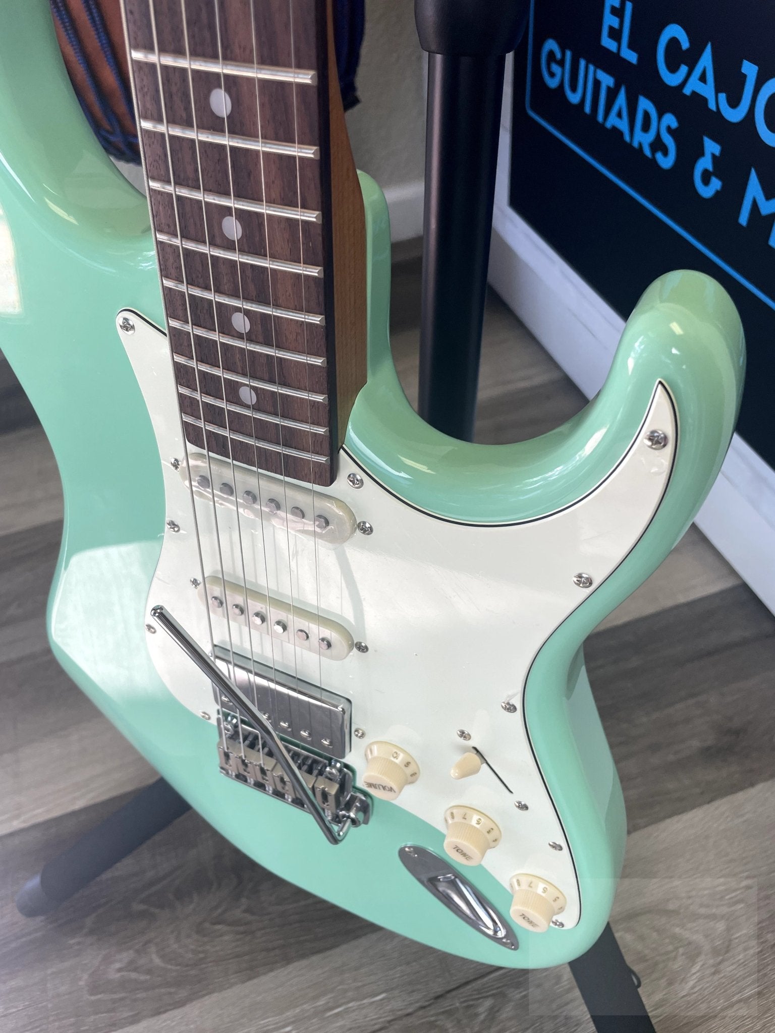 Tagima T 640 Super Classic Electric Guitar with Single Coil neck and middle, Humbucker Bridge - El Cajon Guitars and Music
