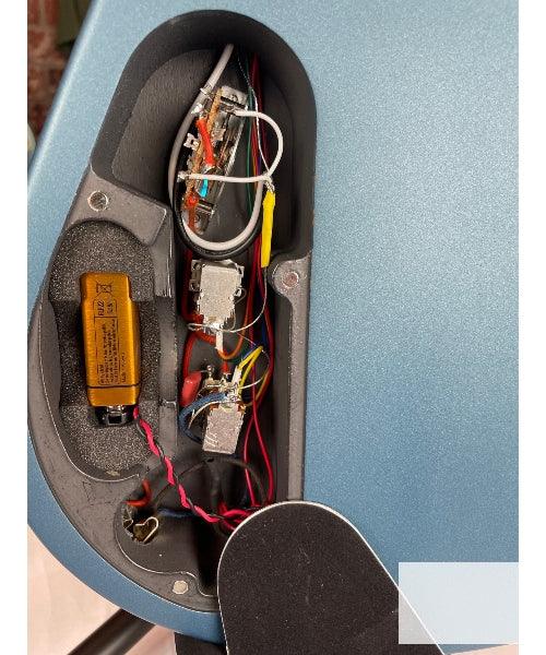 Wild Customs Headless Guitar 6 String Electric Blue