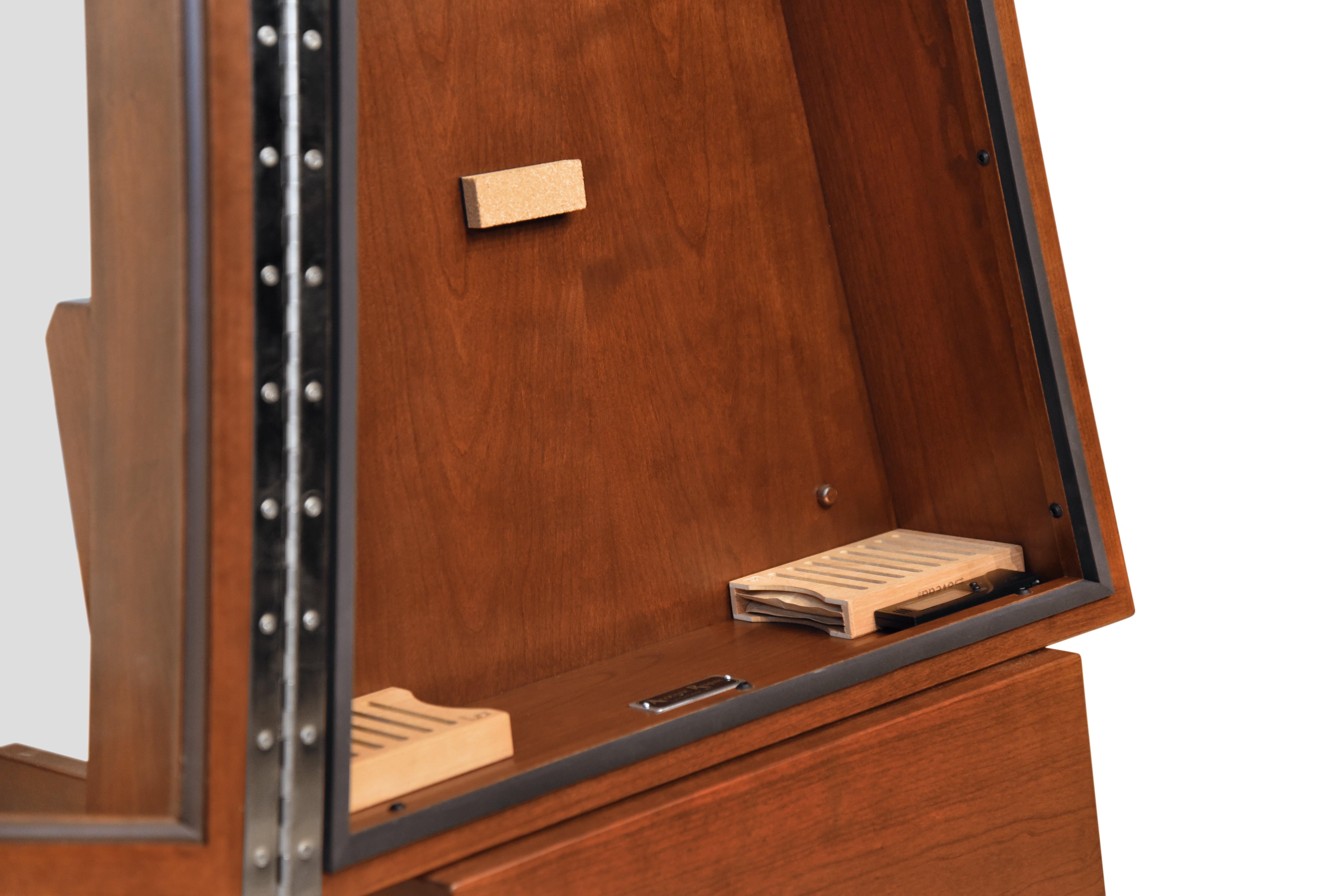 ClimaStand Triangle Humidor with Base - Cherry with Acres Stain