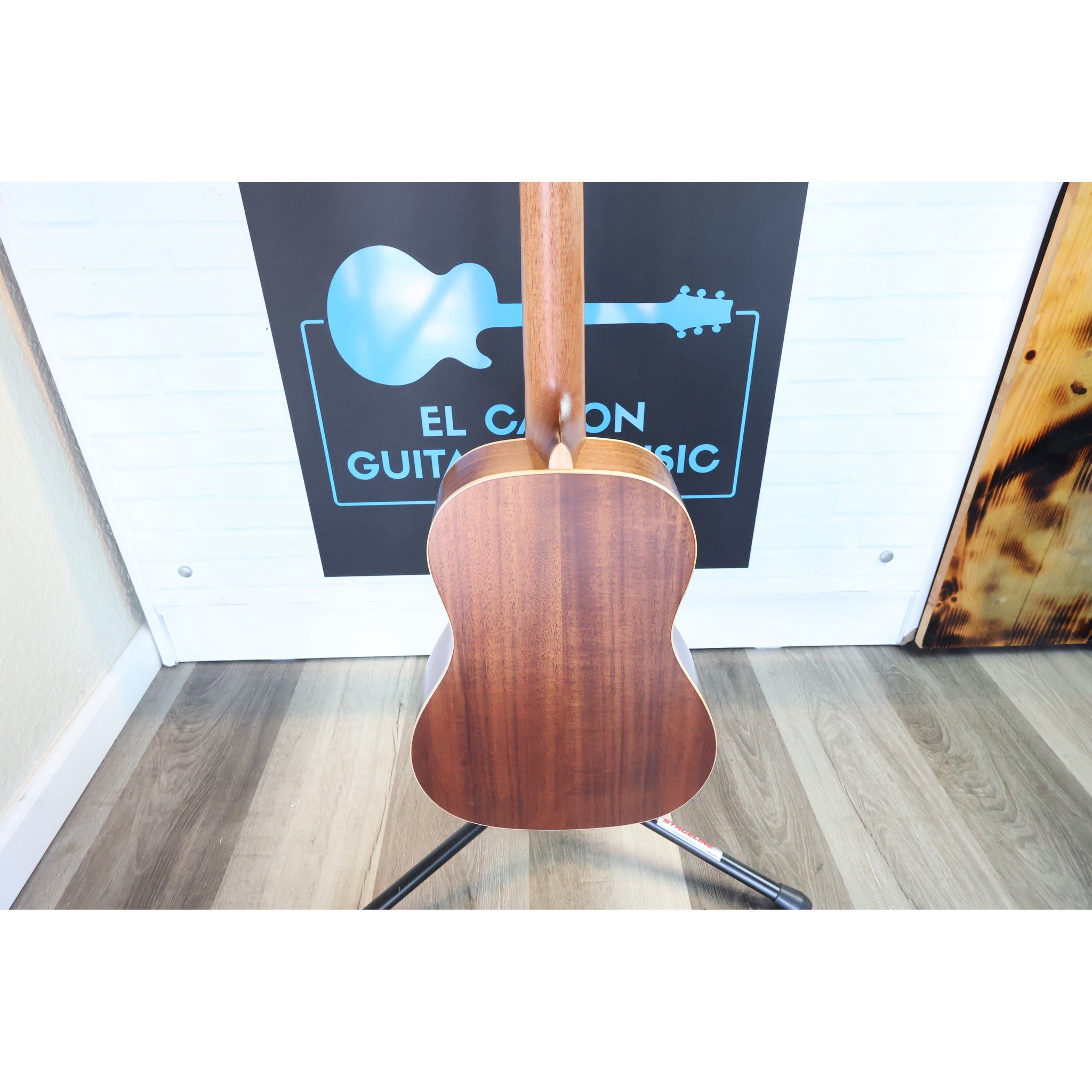 Kala KA-SA-B All-Solid Acacia Baritone Ukulele