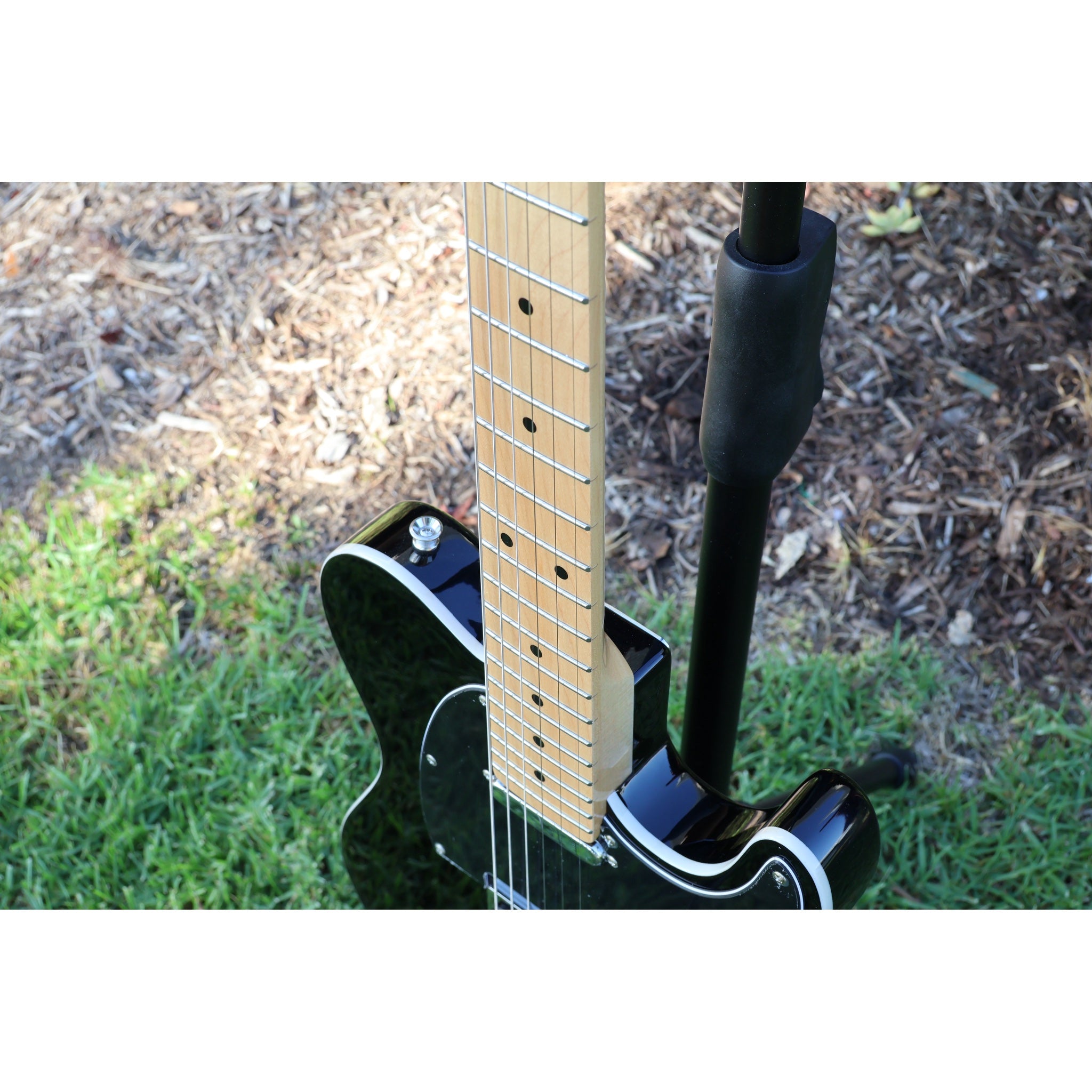 Tagima T 550 LS-BK-DF/BK Electric Guitar – Gloss Black with Vega Trem