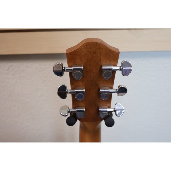 Teton STG110NT headstock back with sealed tuners