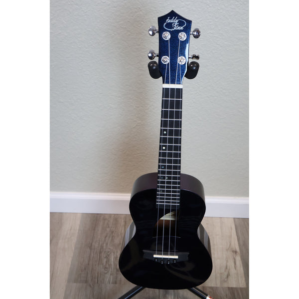 Eddy Finn Ocean King EFOK-PB concert ukulele in Poseidon Blue color-shift finish, full front view