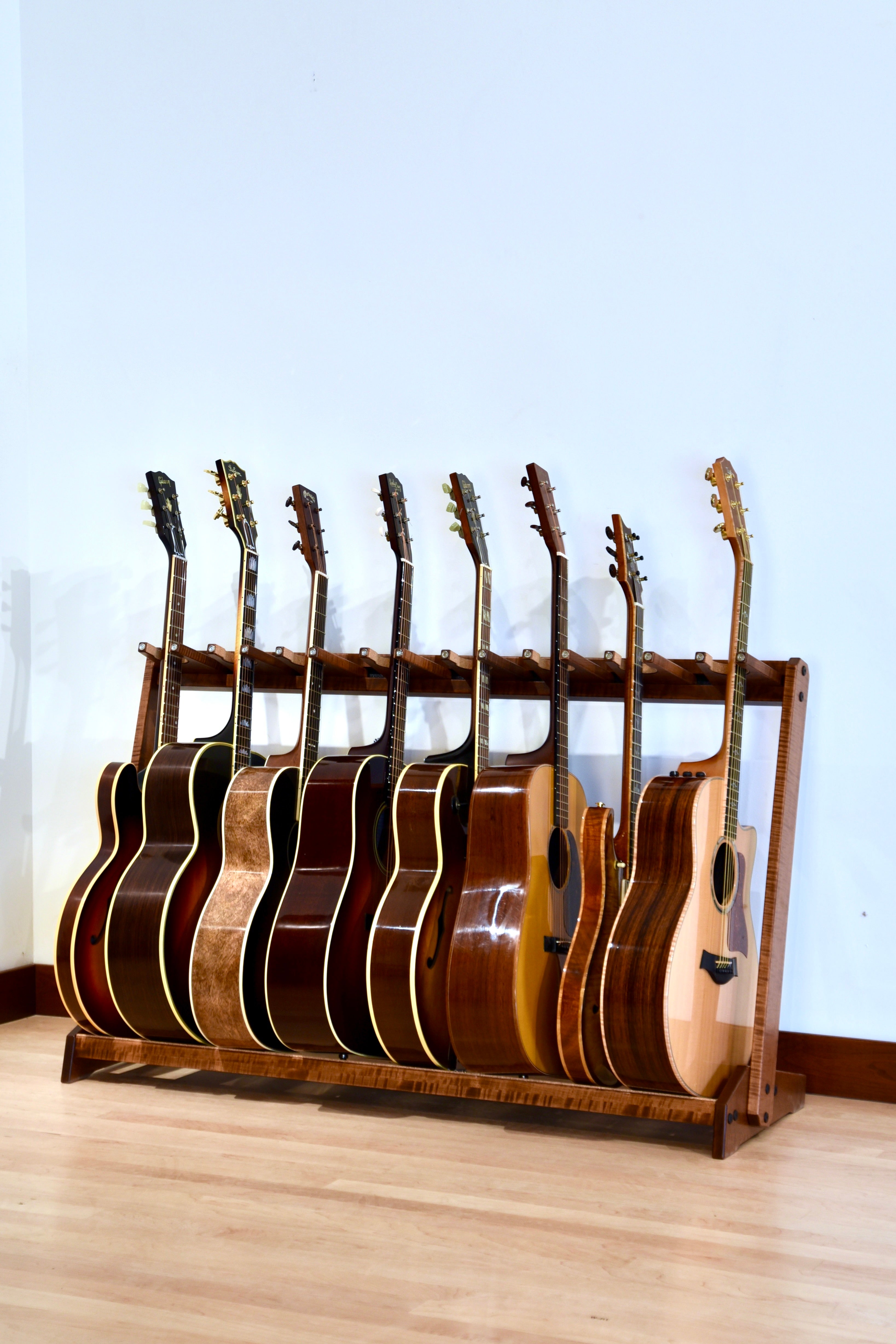 Traditional StringRack - Flamed Maple - Boston