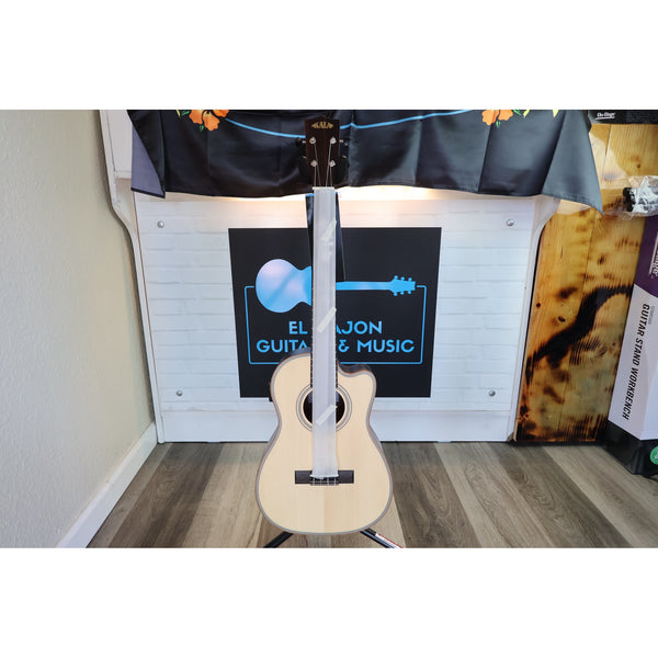 Kala KA-SSEBY-B-CE Solid Spruce Striped Ebony Baritone Acoustic-Electric Ukulele