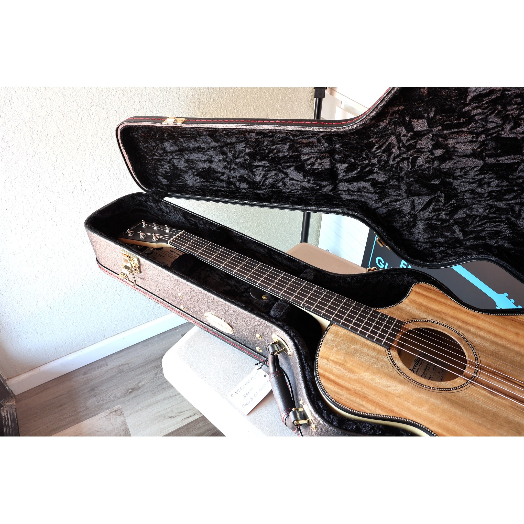 Breedlove Oregon Myrtlewood Dreadnought Concerto CE – USA Made  – Deluxe Case