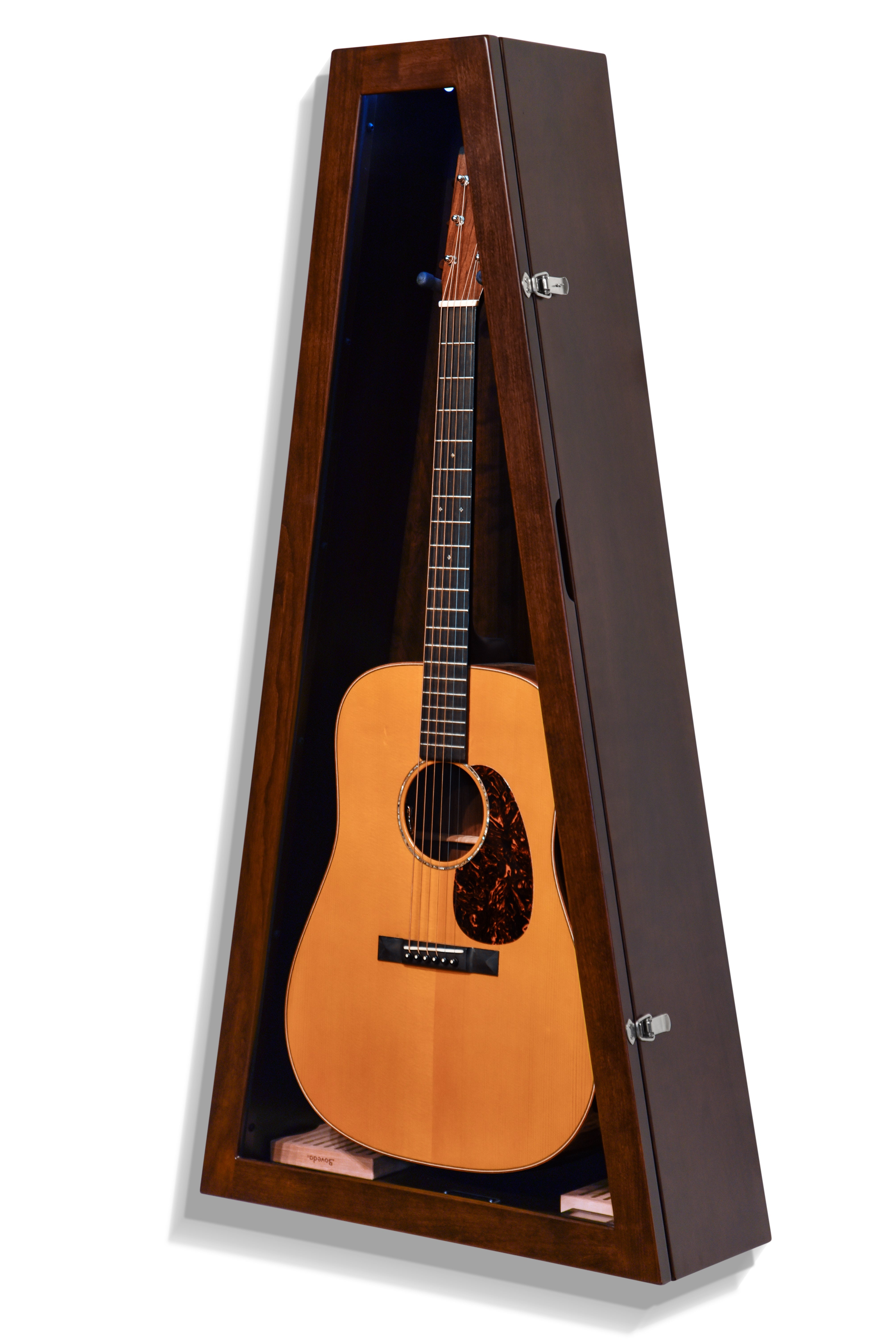 ClimaCase Triangle Humidor - Cherry with Onyx Stain