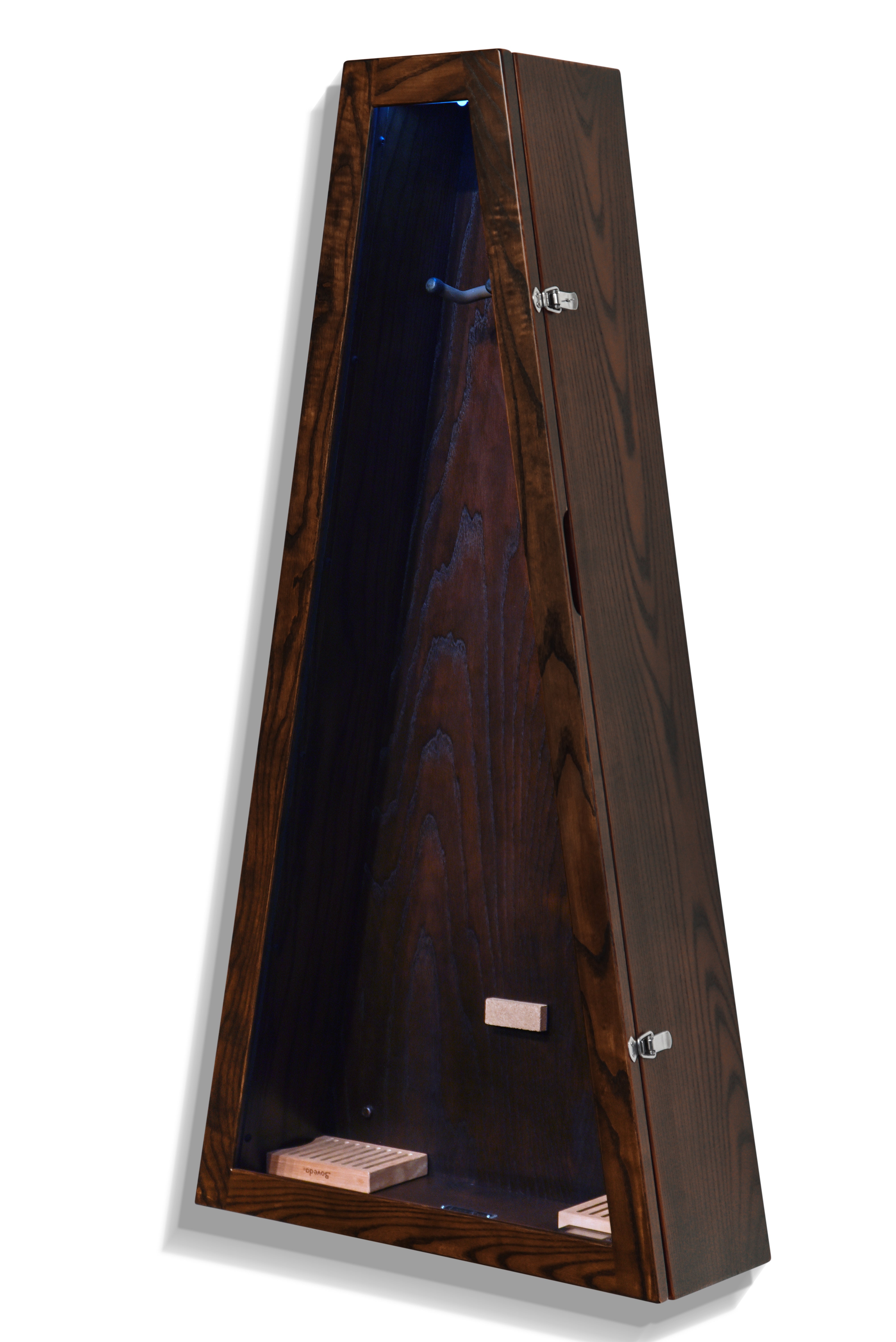 ClimaCase Triangle Humidor - Northern White Ash with Onyx Stain
