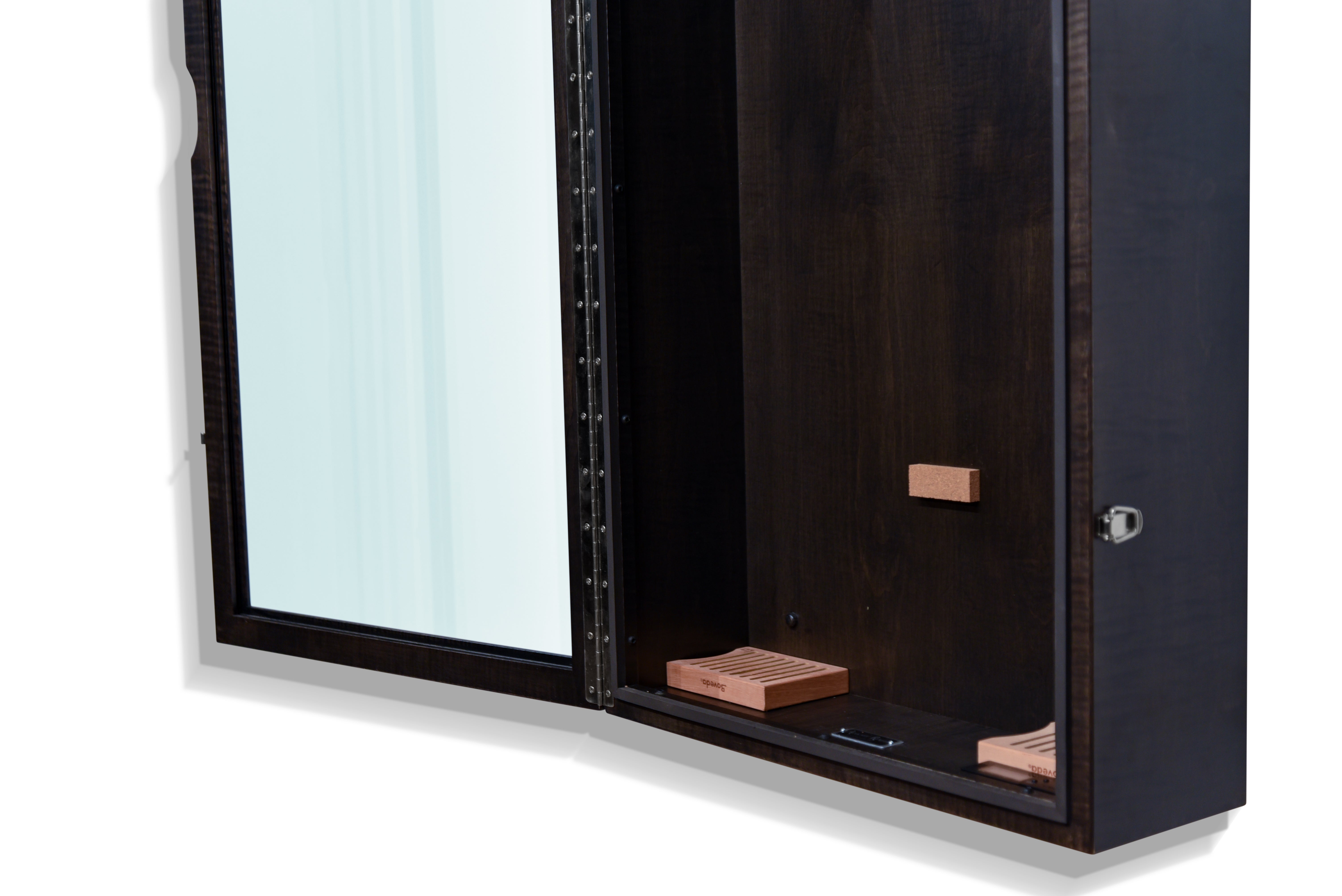 ClimaCase Rectangle Humidor - Flamed Maple with Ebony Stain