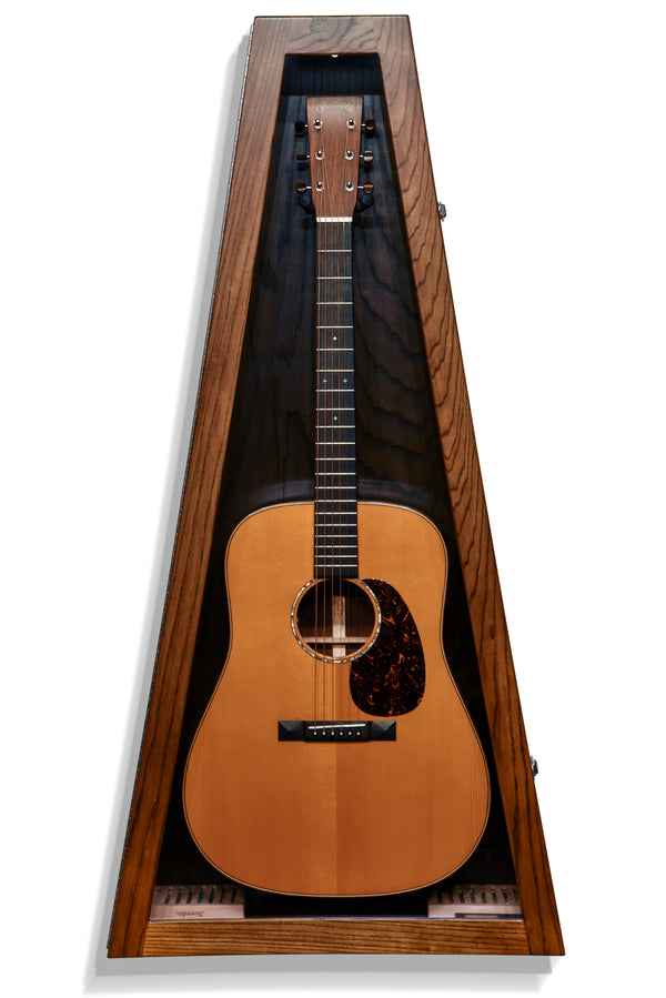 ClimaCase Triangle Humidor - Northern White Ash with Rich Tobacco Stain