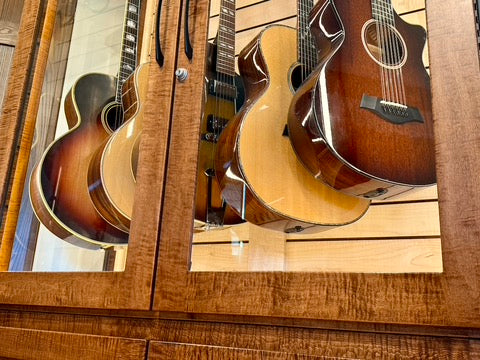 ClimaCab Traditional | Flame Maple with Boston Stain and Natural Flame Maple Slat Wall *Available November 2025