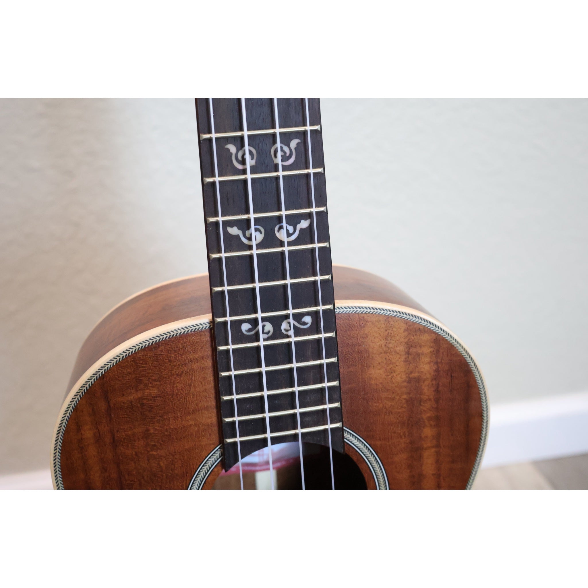 Kala KA-SA-T tenor ukulele fretboard inlays and neck joint