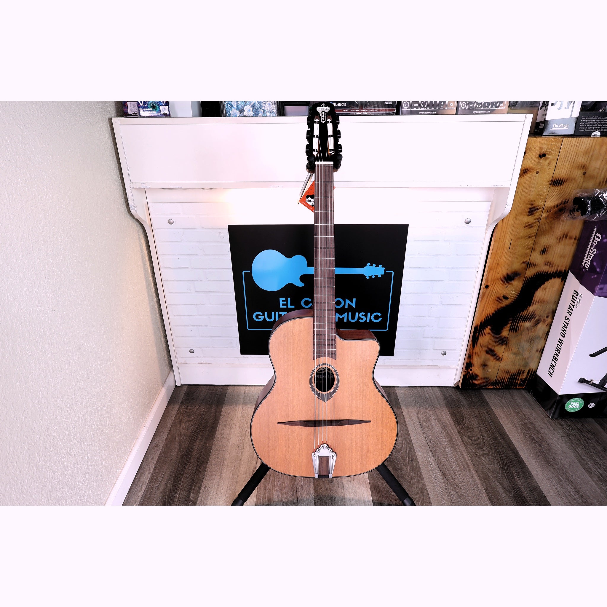 Lâg SL100 Petite Bouche Gypsy Jazz Guitar