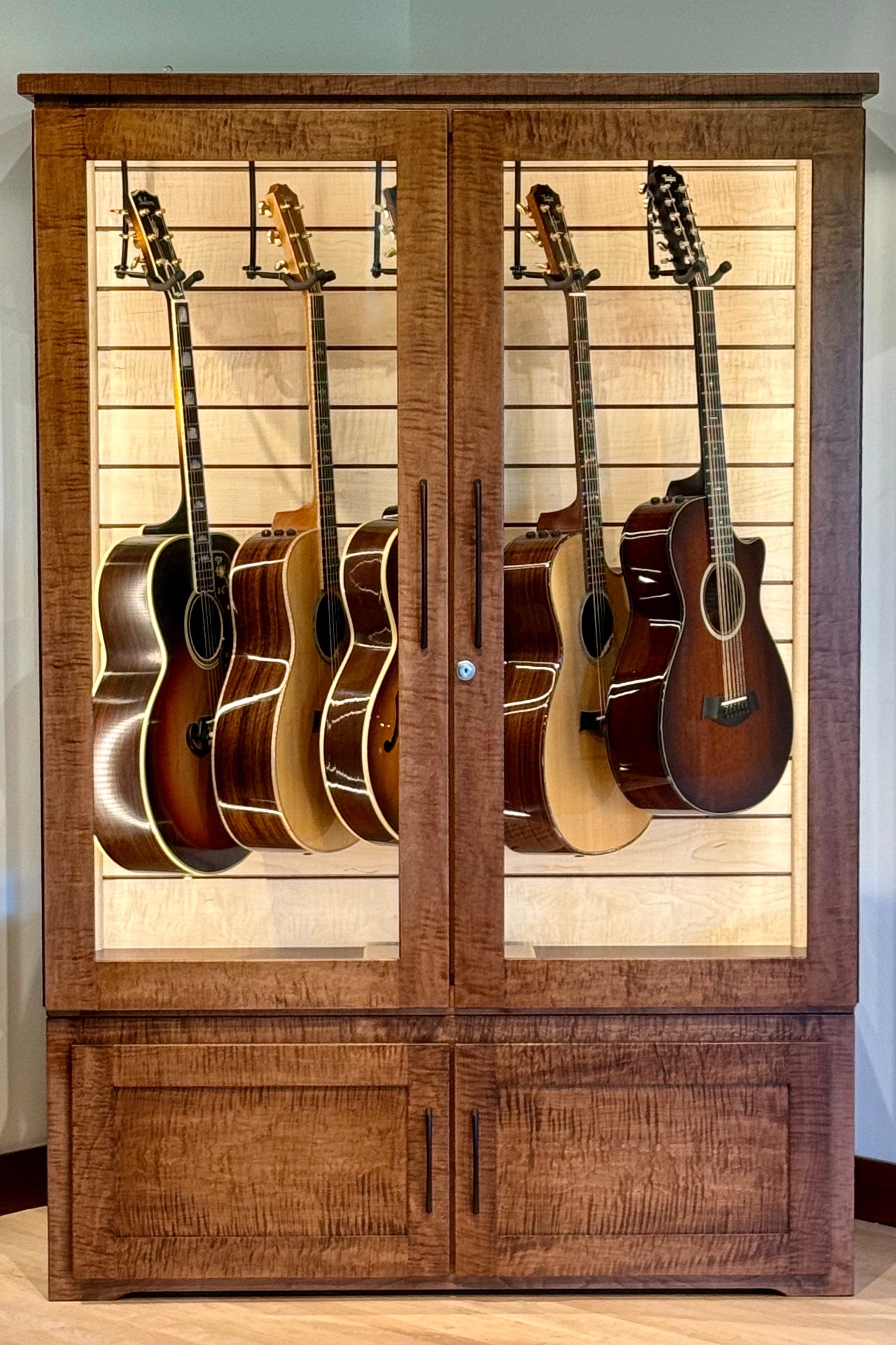 ClimaCab Traditional | Flame Maple with Boston Stain and Natural Flame Maple Slat Wall *Available November 2025