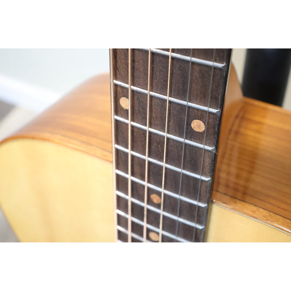Teton STG110NT fretboard at neck-body joint with gloss spruce top and ovangkol side