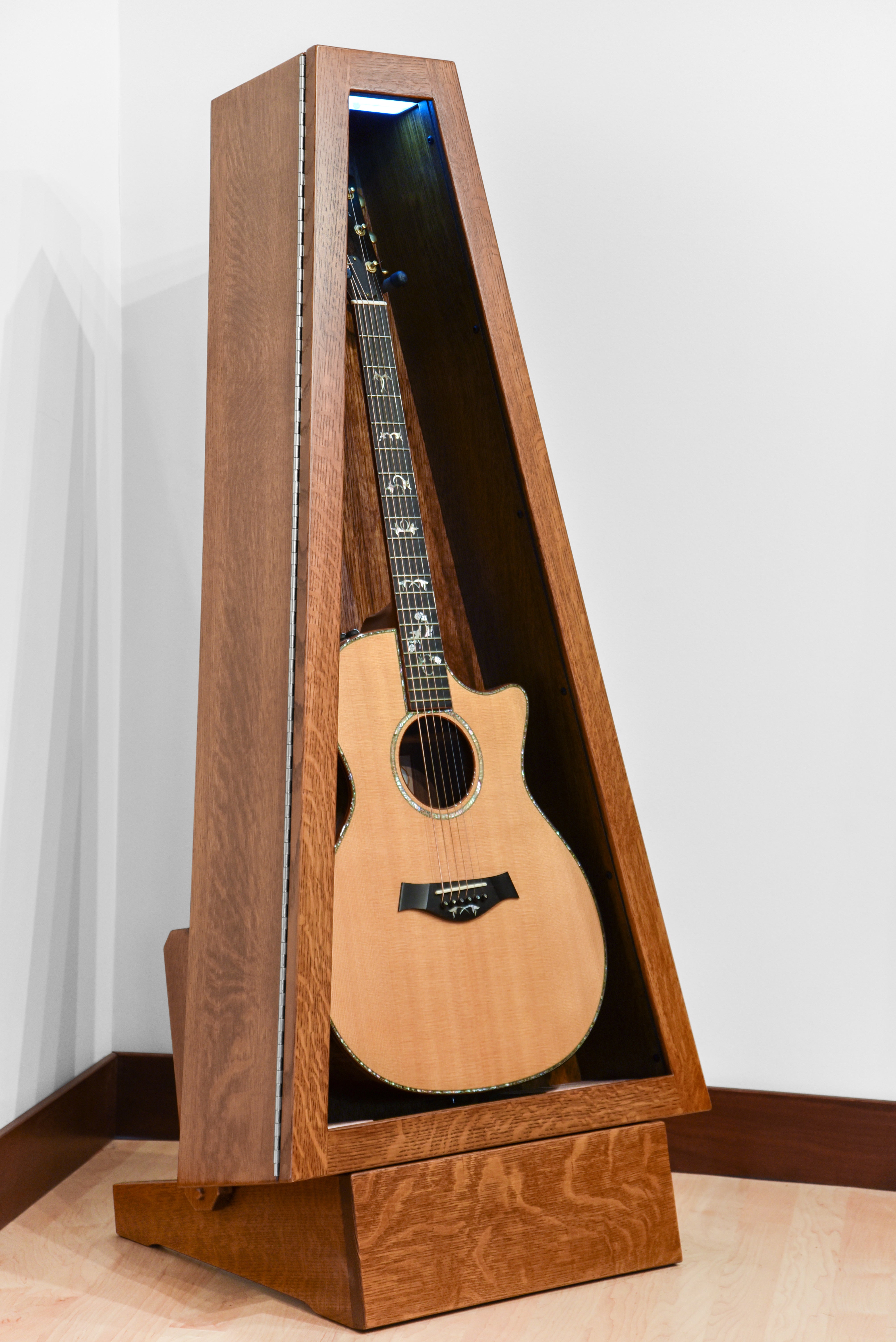 ClimaStand Triangle Humidor with Base - Quartersawn White Oak with Boston Stain
