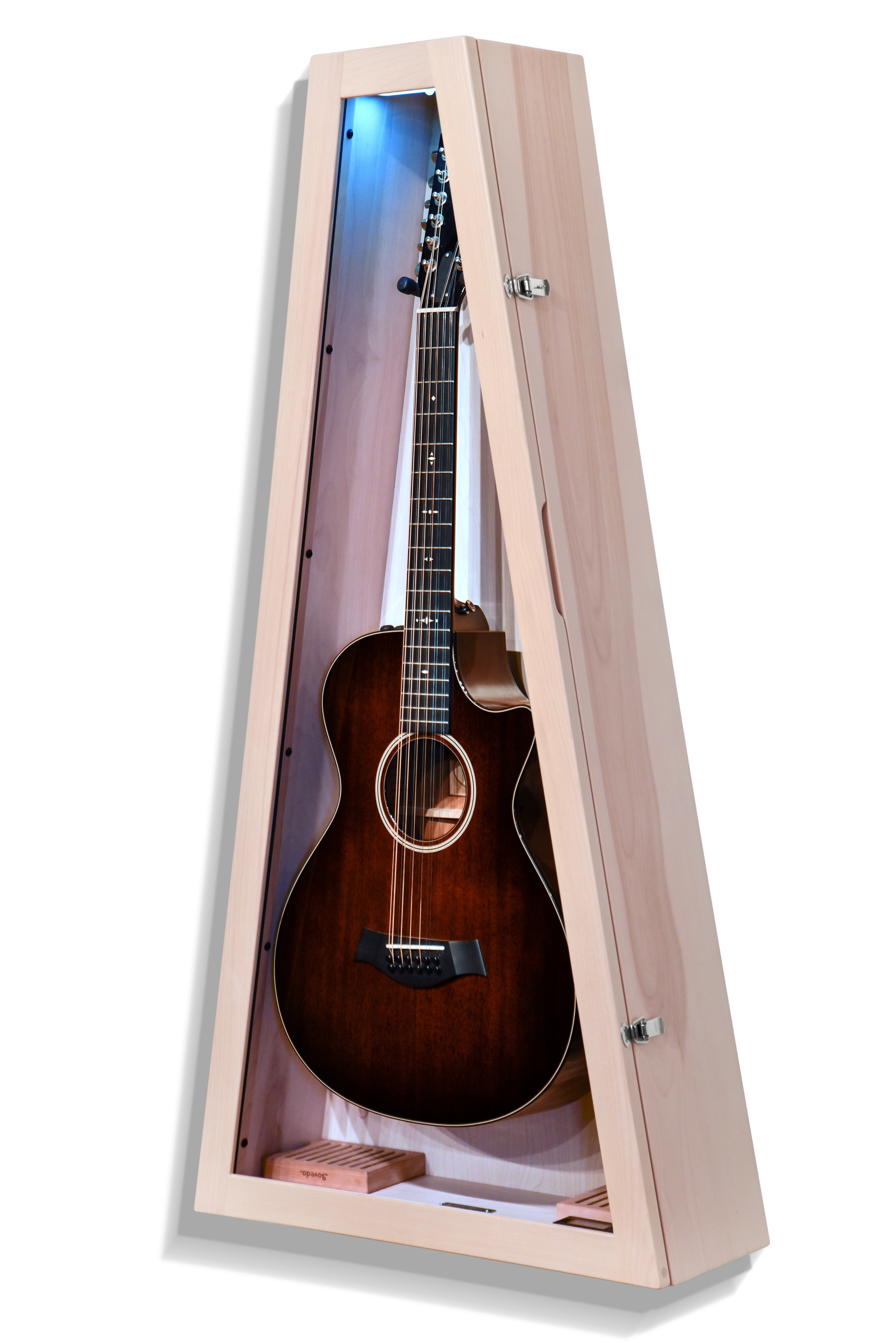 ClimaCase Triangle Humidor - Birch with Campbell White Stain