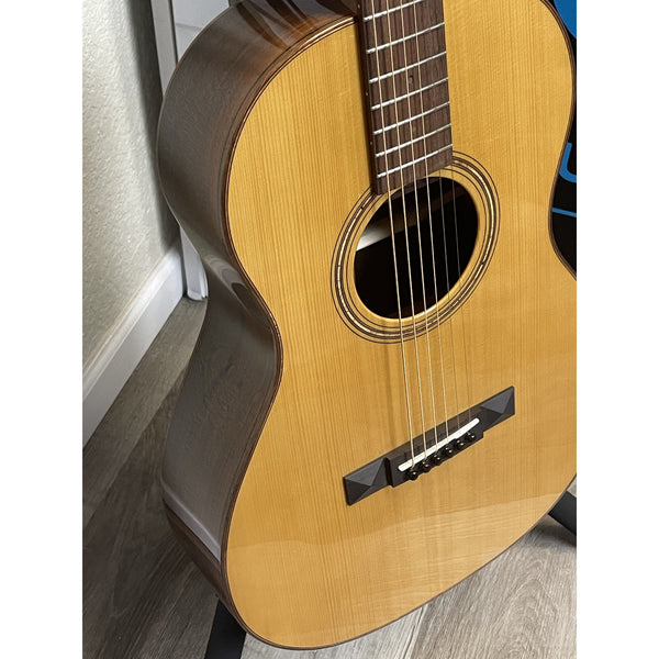 Bedell Bahia Parlor Adirondack Spruce / Brazilian Rosewood