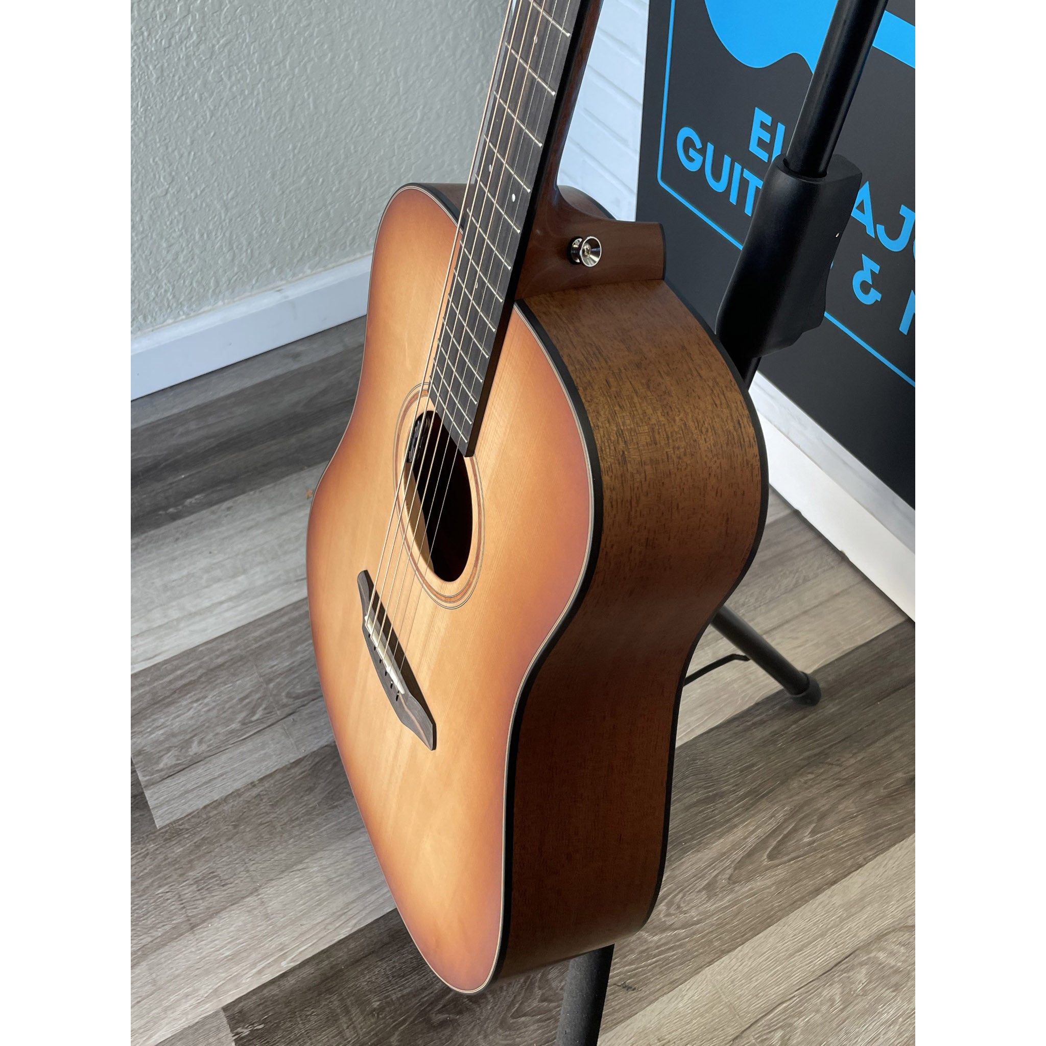 NAMM 2026 Show Piece Breedlove Roots Dreadnought SMe Edgeburst at El Cajon Guitars & Music, ecgmusic.com body side upper