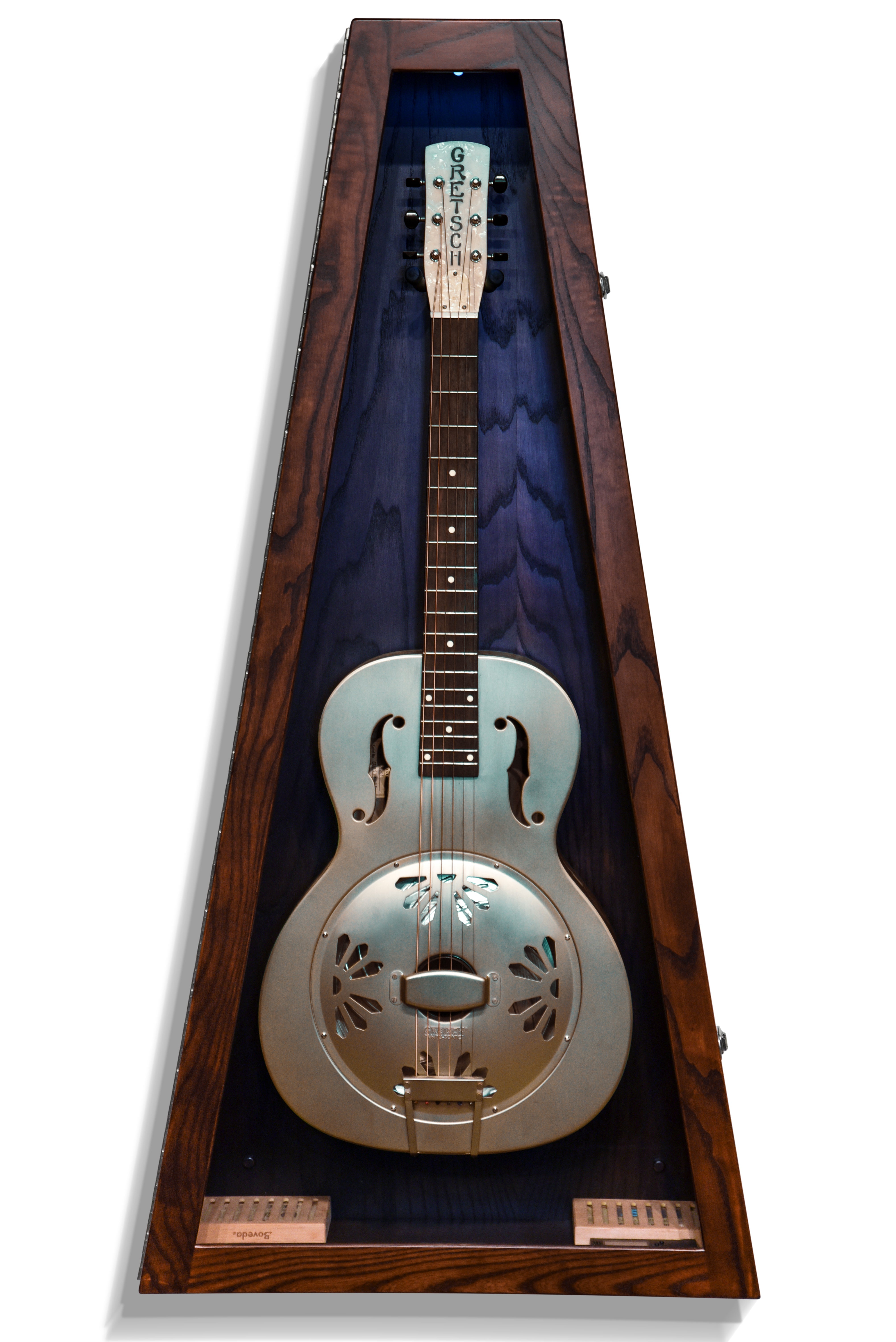 ClimaCase Triangle Humidor - Northern White Ash with Onyx Stain