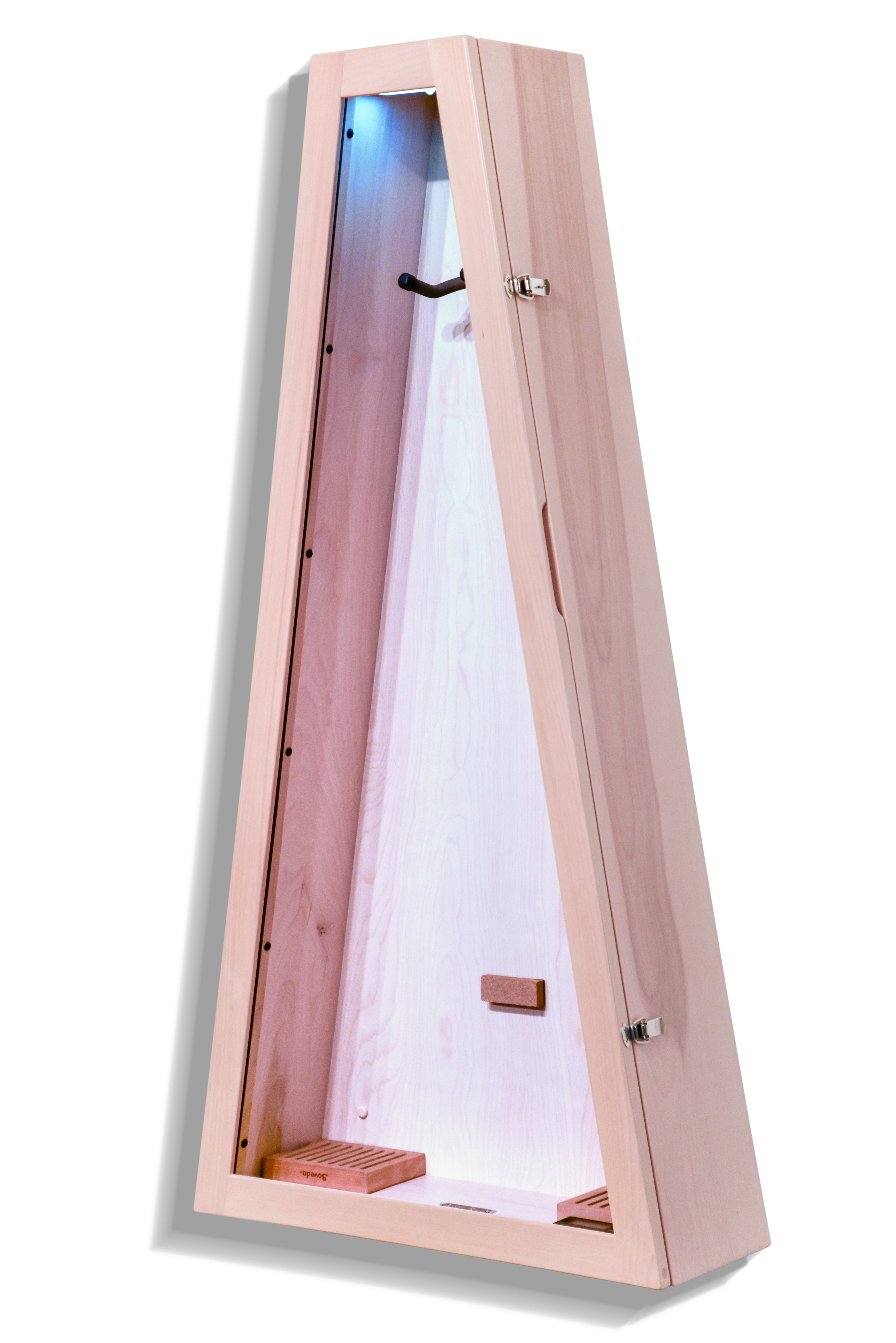 ClimaCase Triangle Humidor - Birch with Campbell White Stain