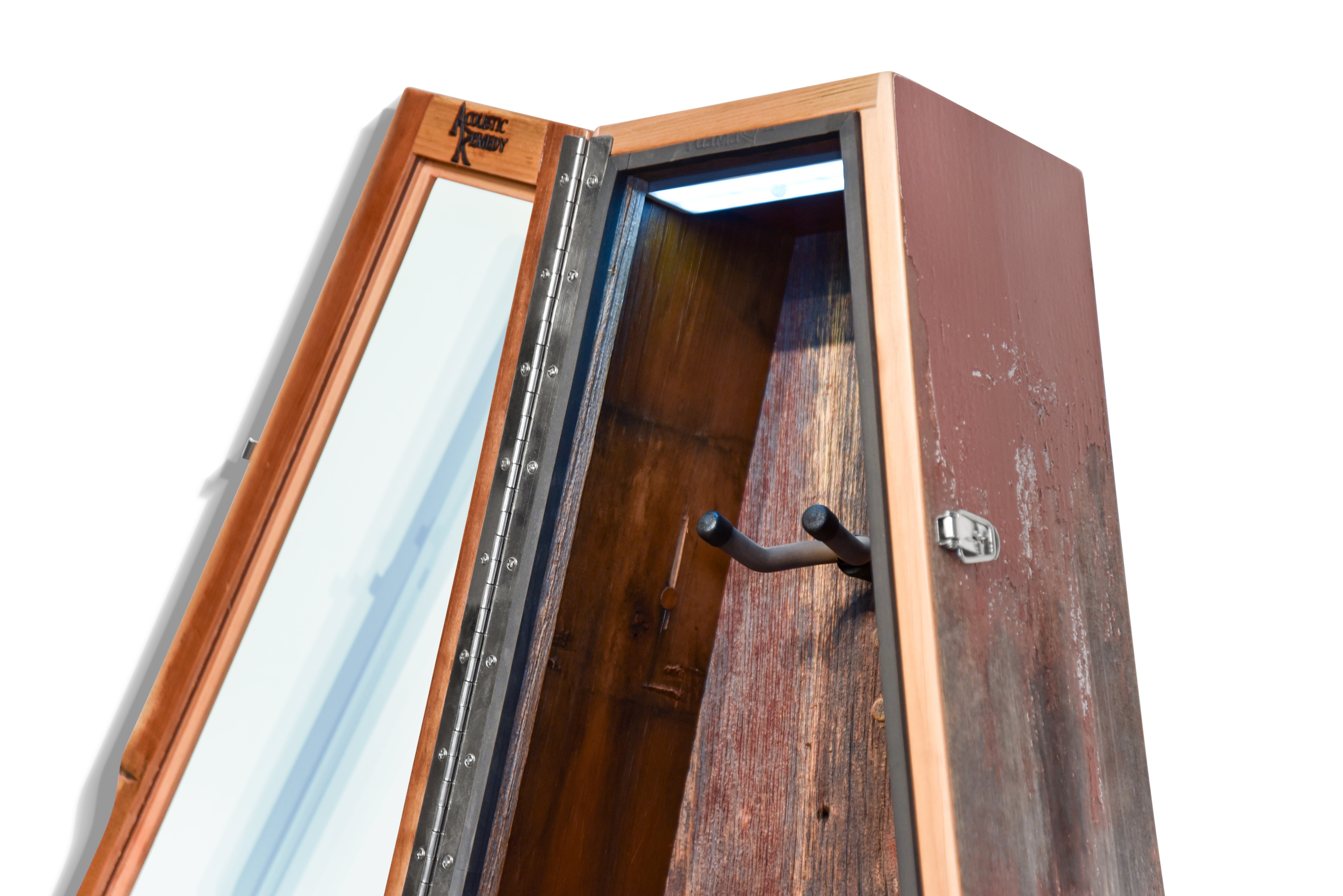 ClimaCase Triangle Humidor - Reclaimed Barnwood (Red)