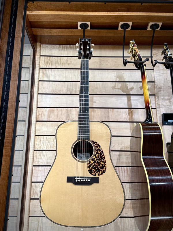 ClimaCab Grand+ | Maple with Boston Stain and Natural Flame Maple Accents