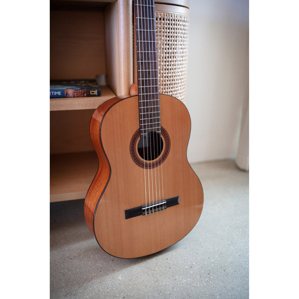 Córdoba C5 CD Classical Guitar – Solid Cedar Top