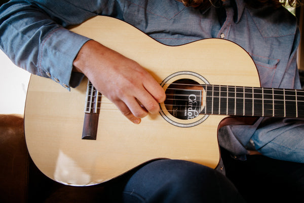 Córdoba Fusion 5 Nylon String Crossover Classical Guitar