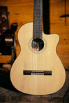 Córdoba Fusion 5 Nylon String Crossover Classical Guitar